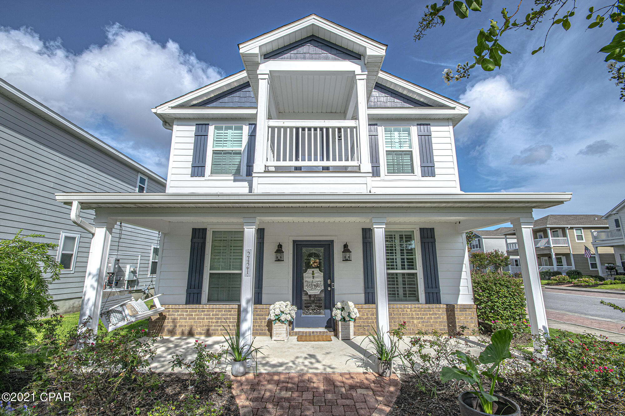 Magnolia Bay Club - Residential