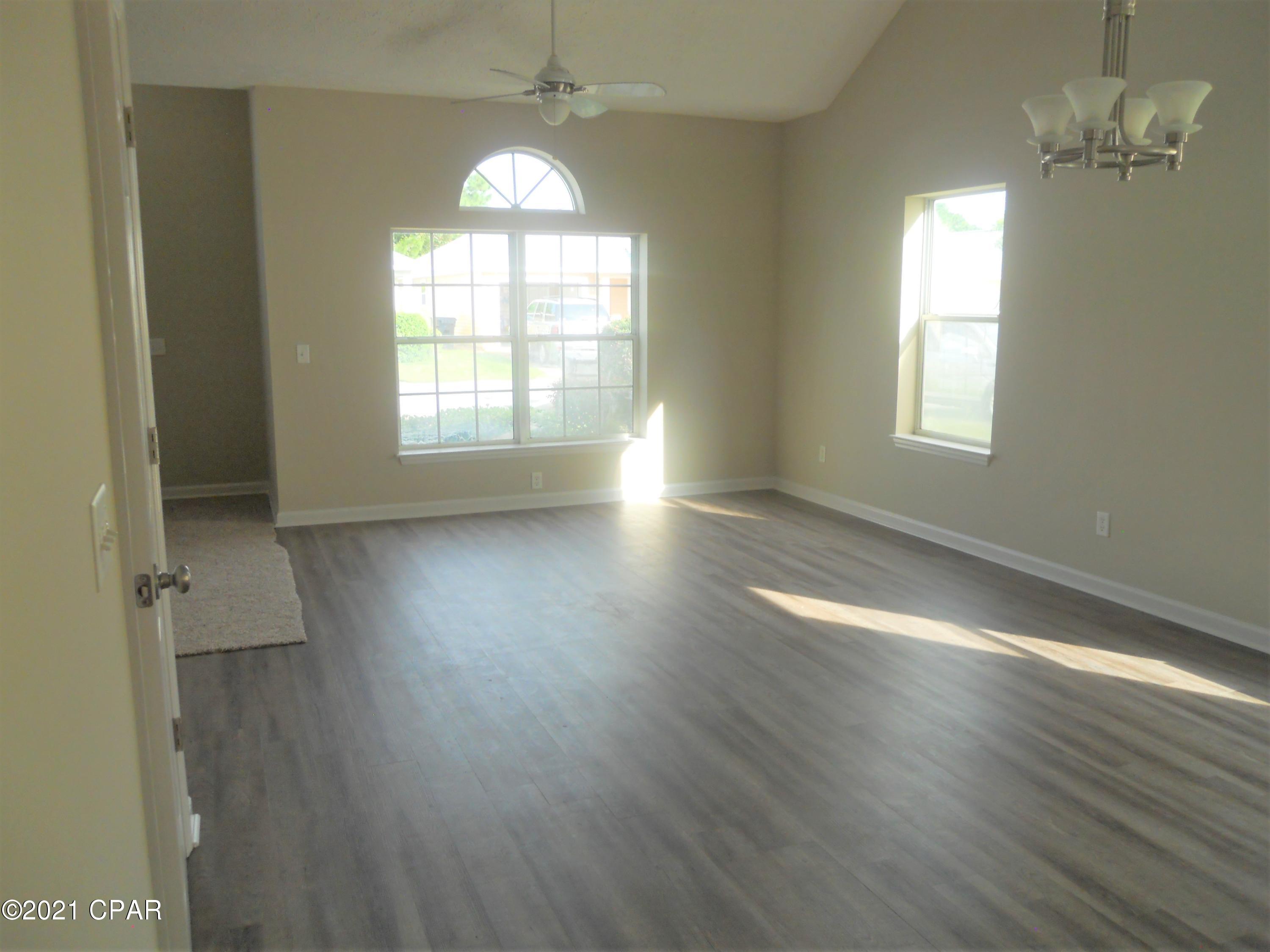 Palm Cove - Residential Lease