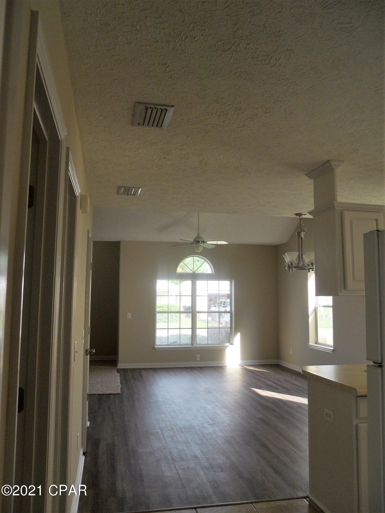 Palm Cove - Residential Lease