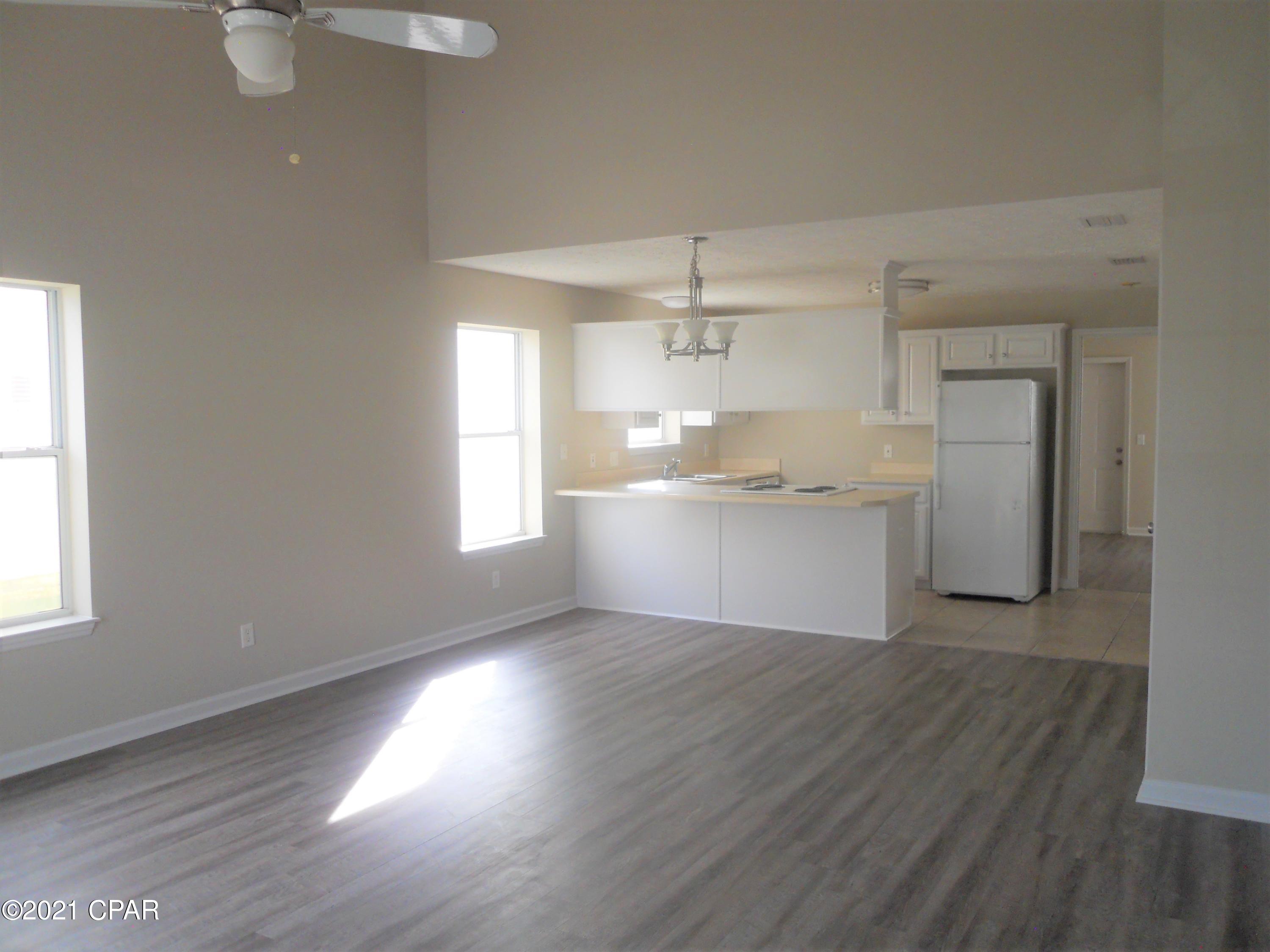 Palm Cove - Residential Lease