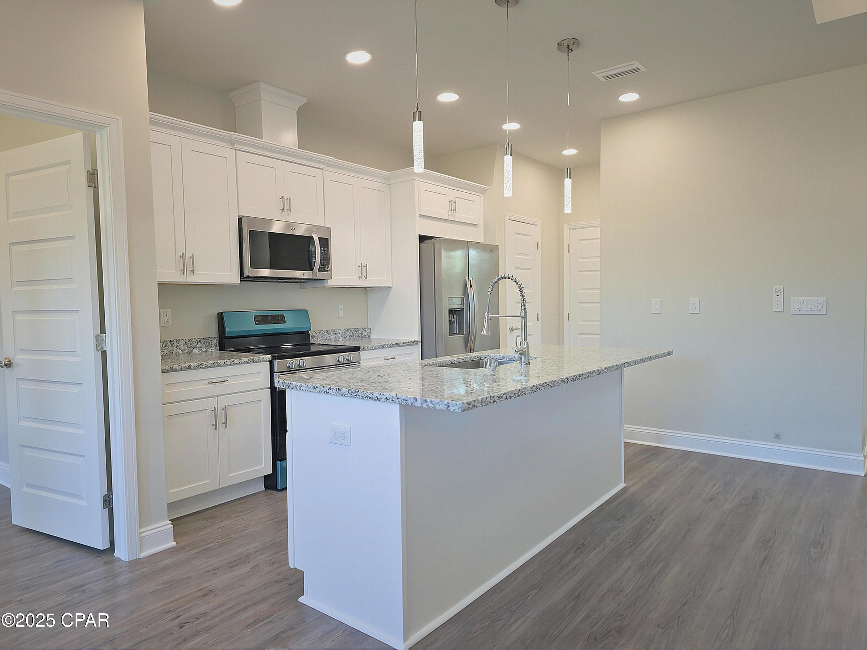 [No Recorded Subdiv] - Residential