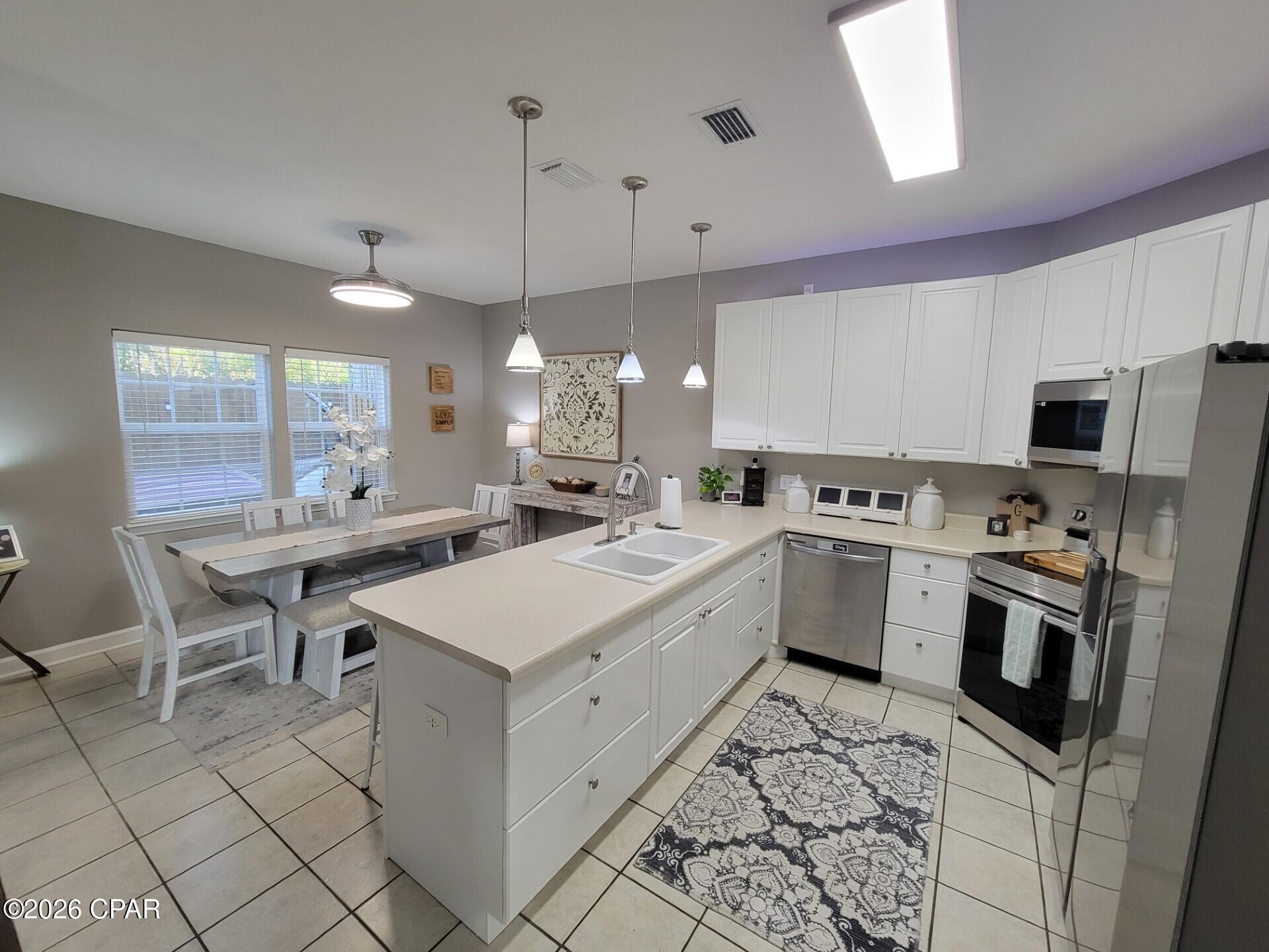 Grand Lagoon Villa - Residential