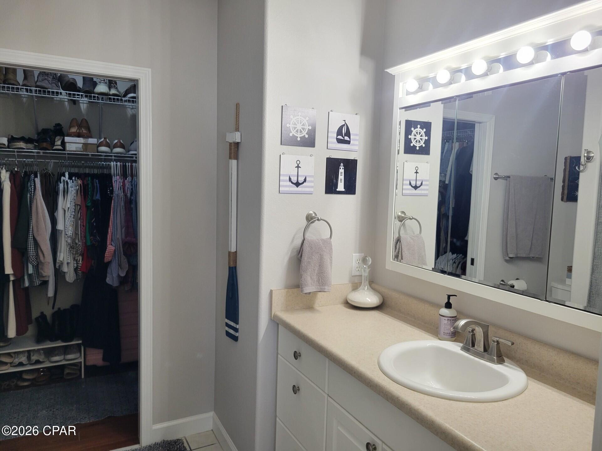 Grand Lagoon Villa - Residential