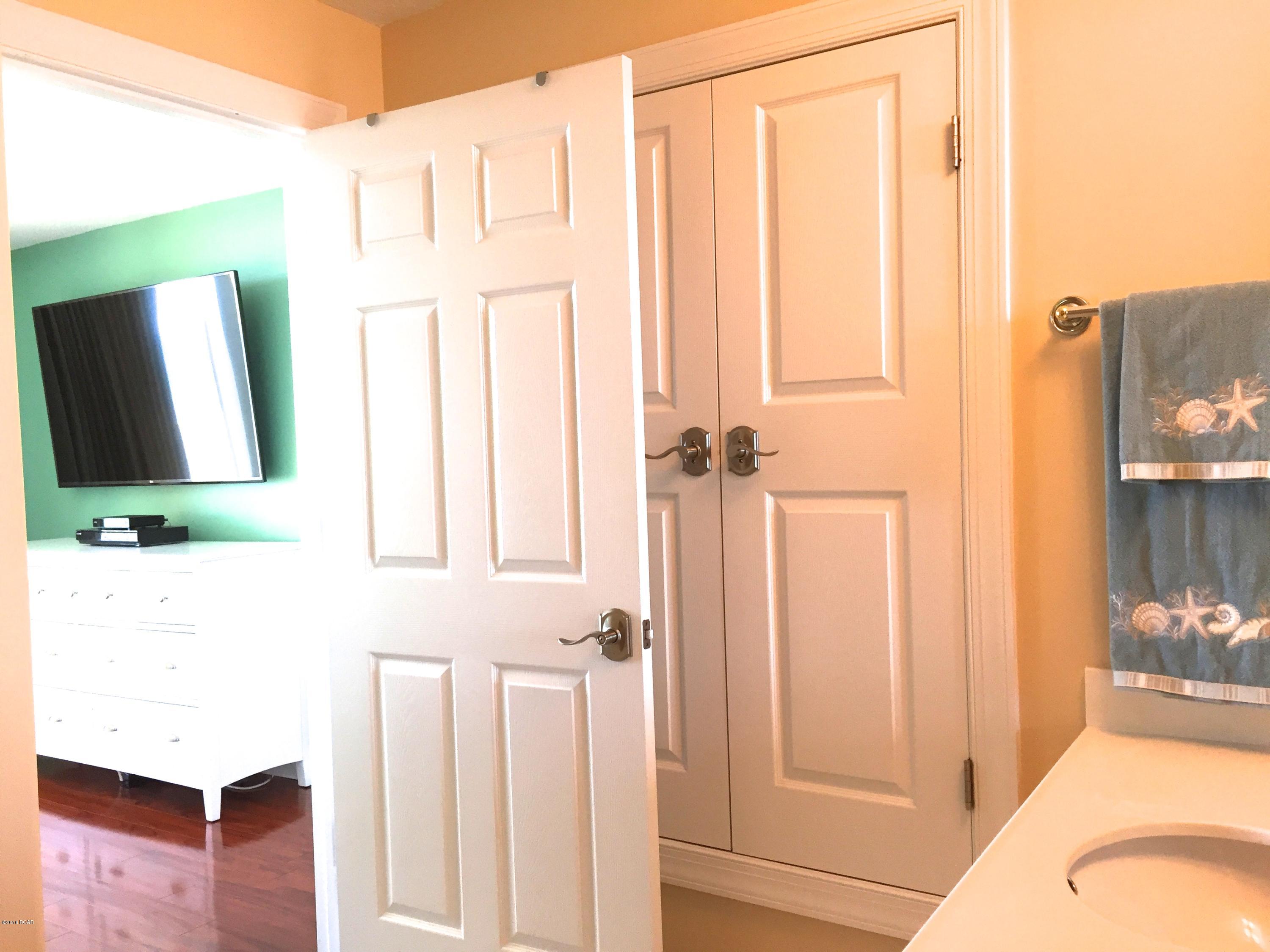 Tropic Winds - Residential