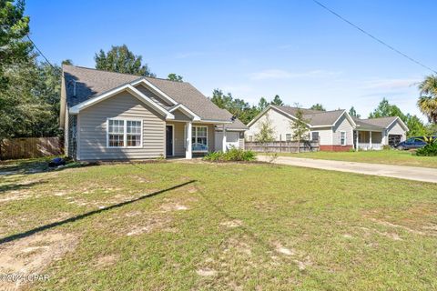 A home in Chipley