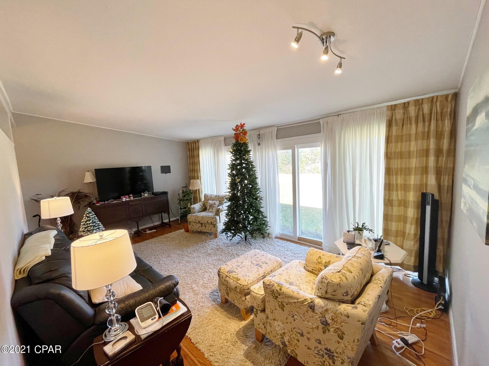 Walter R Davis Add - Residential