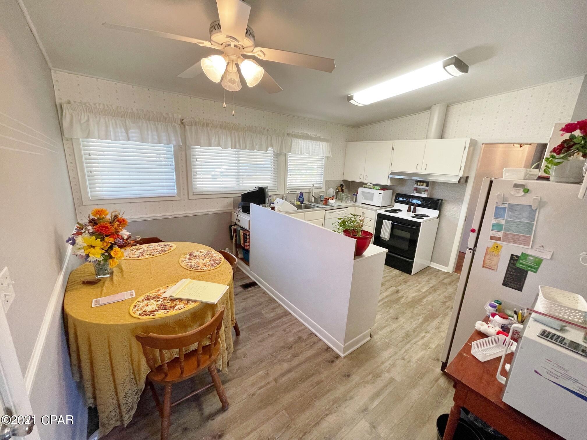 Walter R Davis Add - Residential