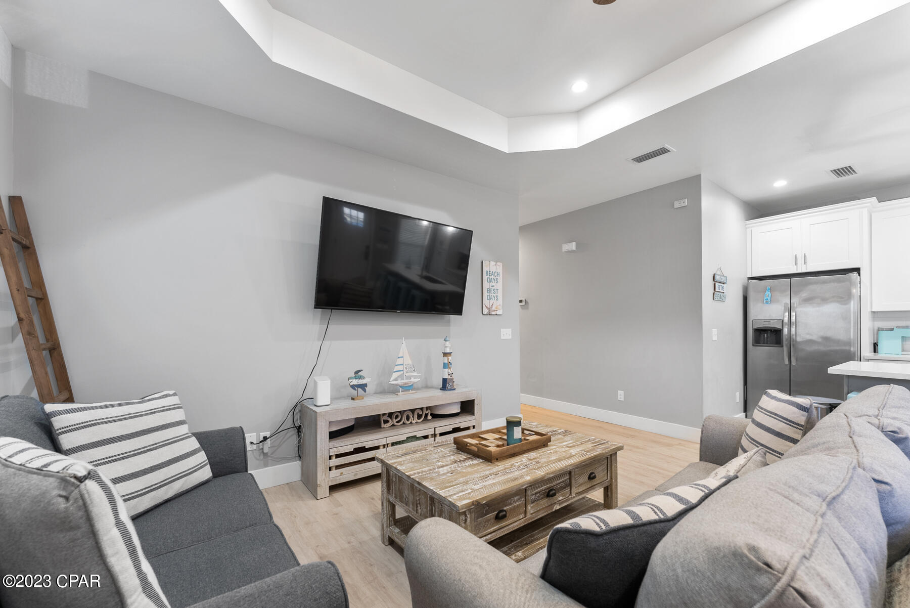 Laguna Beach Estates 7th Add - Residential Lease