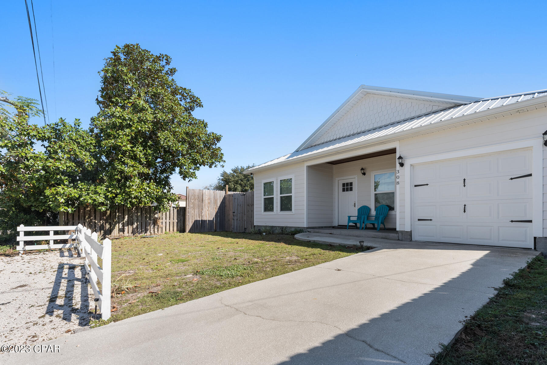 Laguna Beach Estates 7th Add - Residential Lease