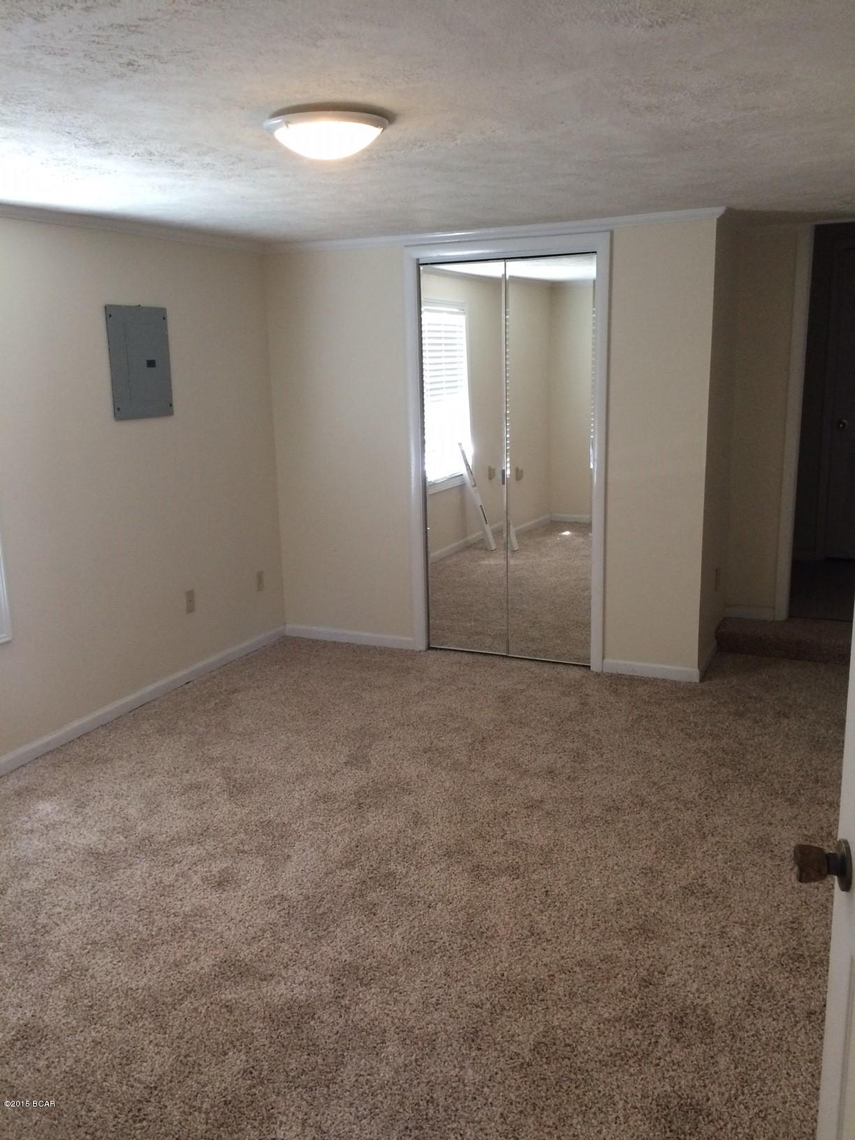 E Springfield - Residential Lease