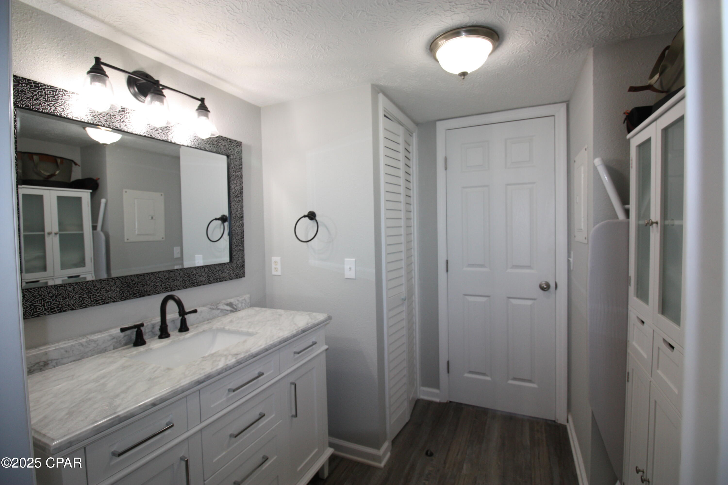 Hidden Lagoon - Residential