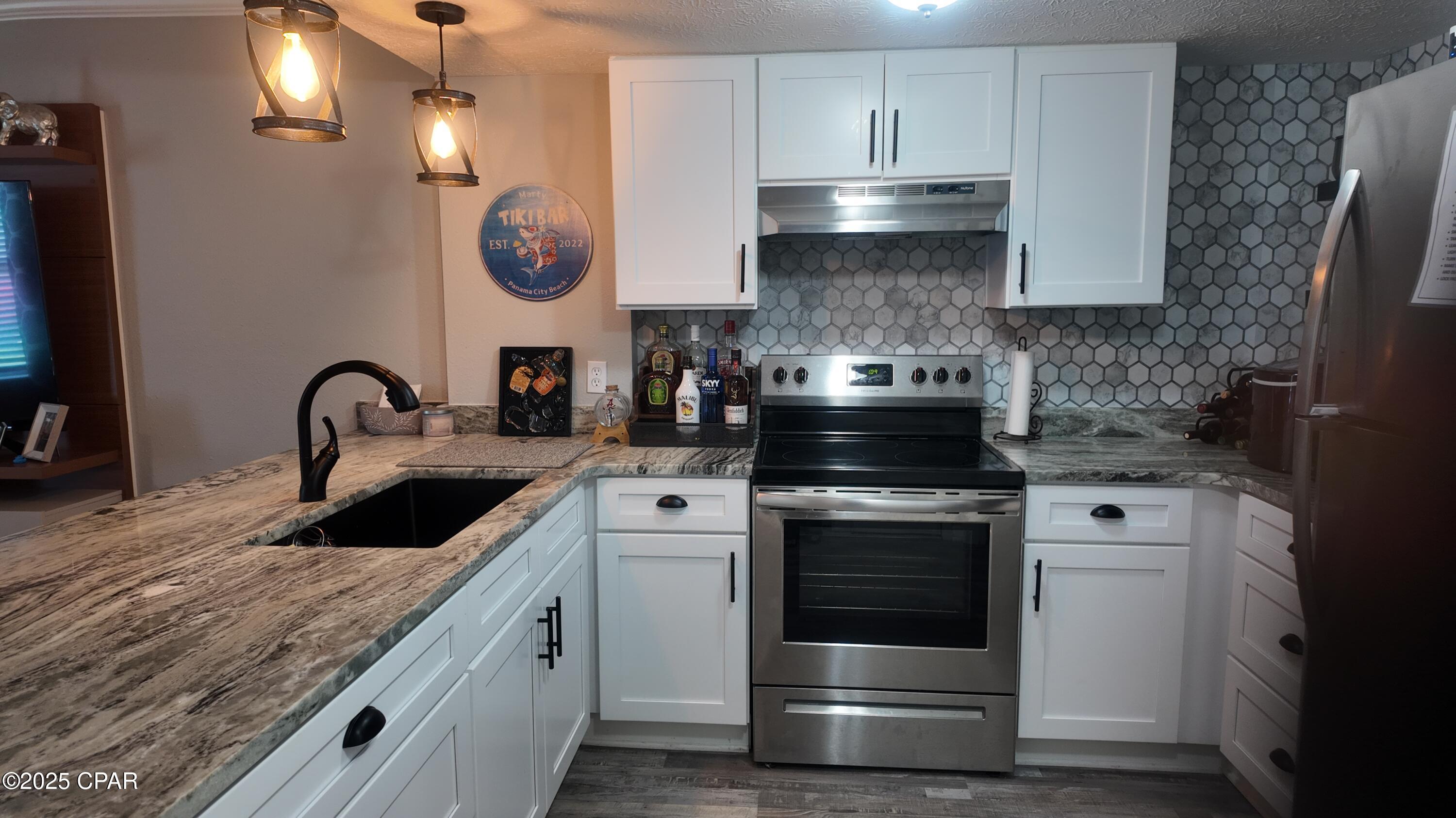 Hidden Lagoon - Residential