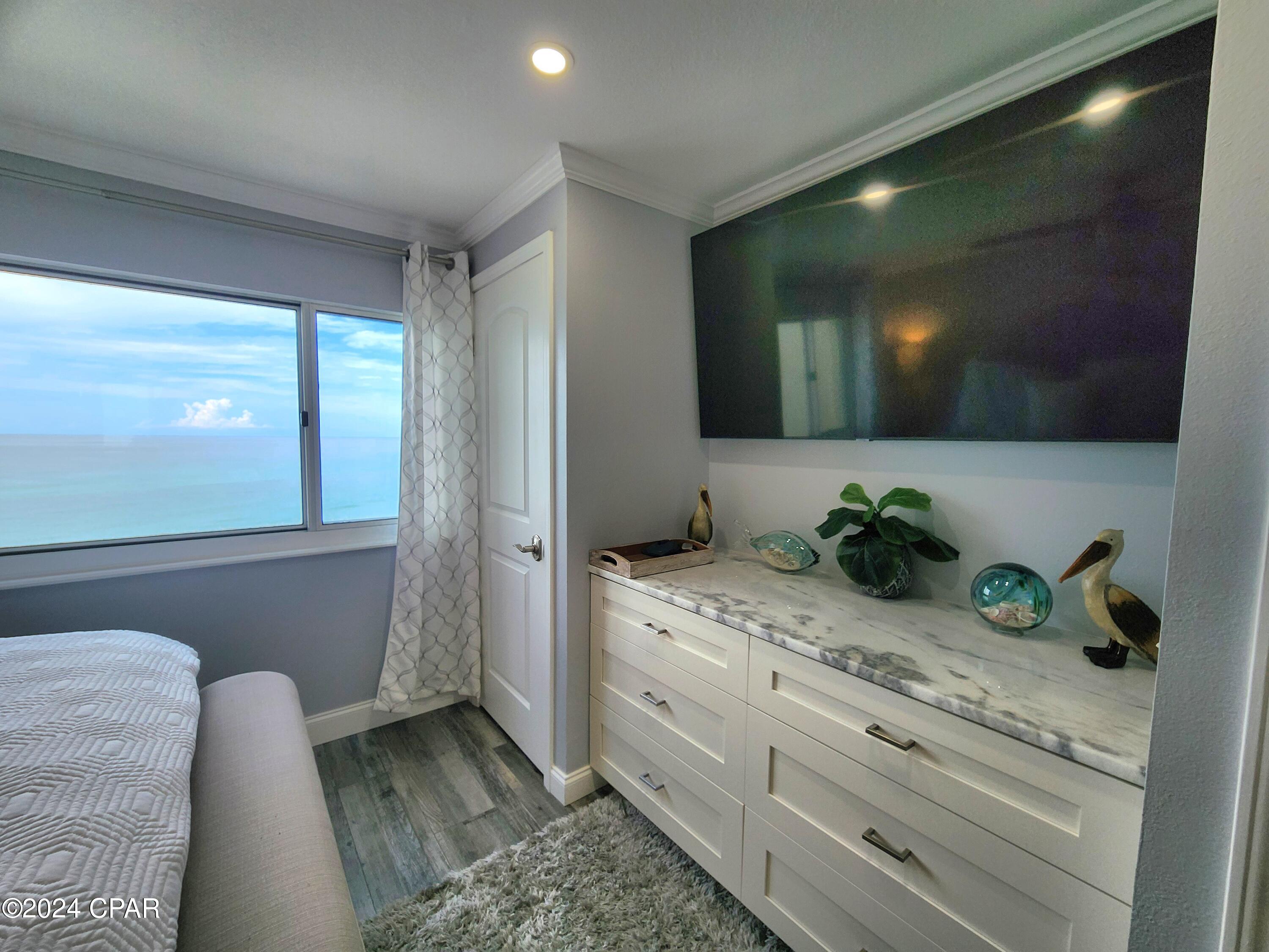 Pinnacle Port - Residential