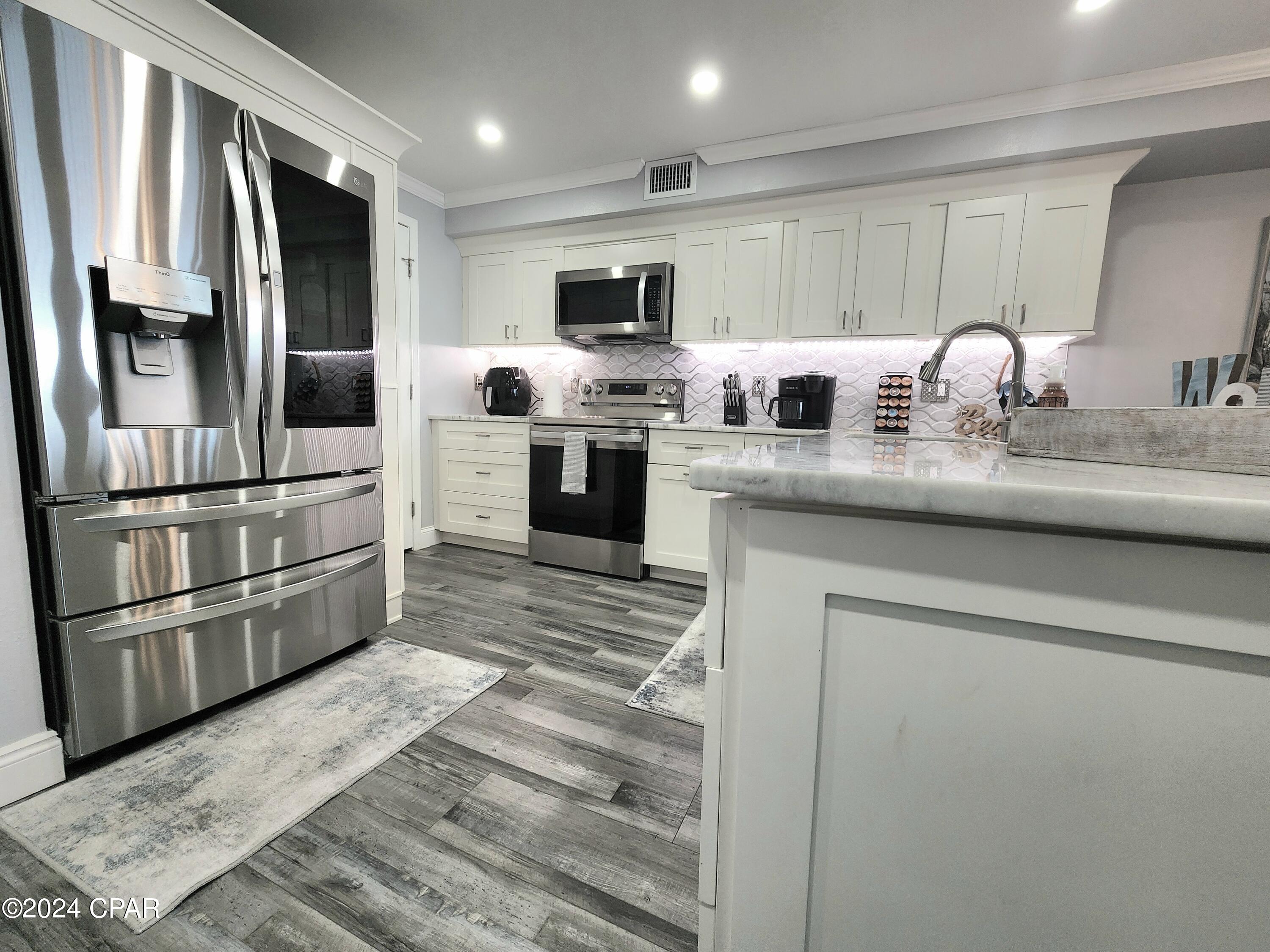 Pinnacle Port - Residential