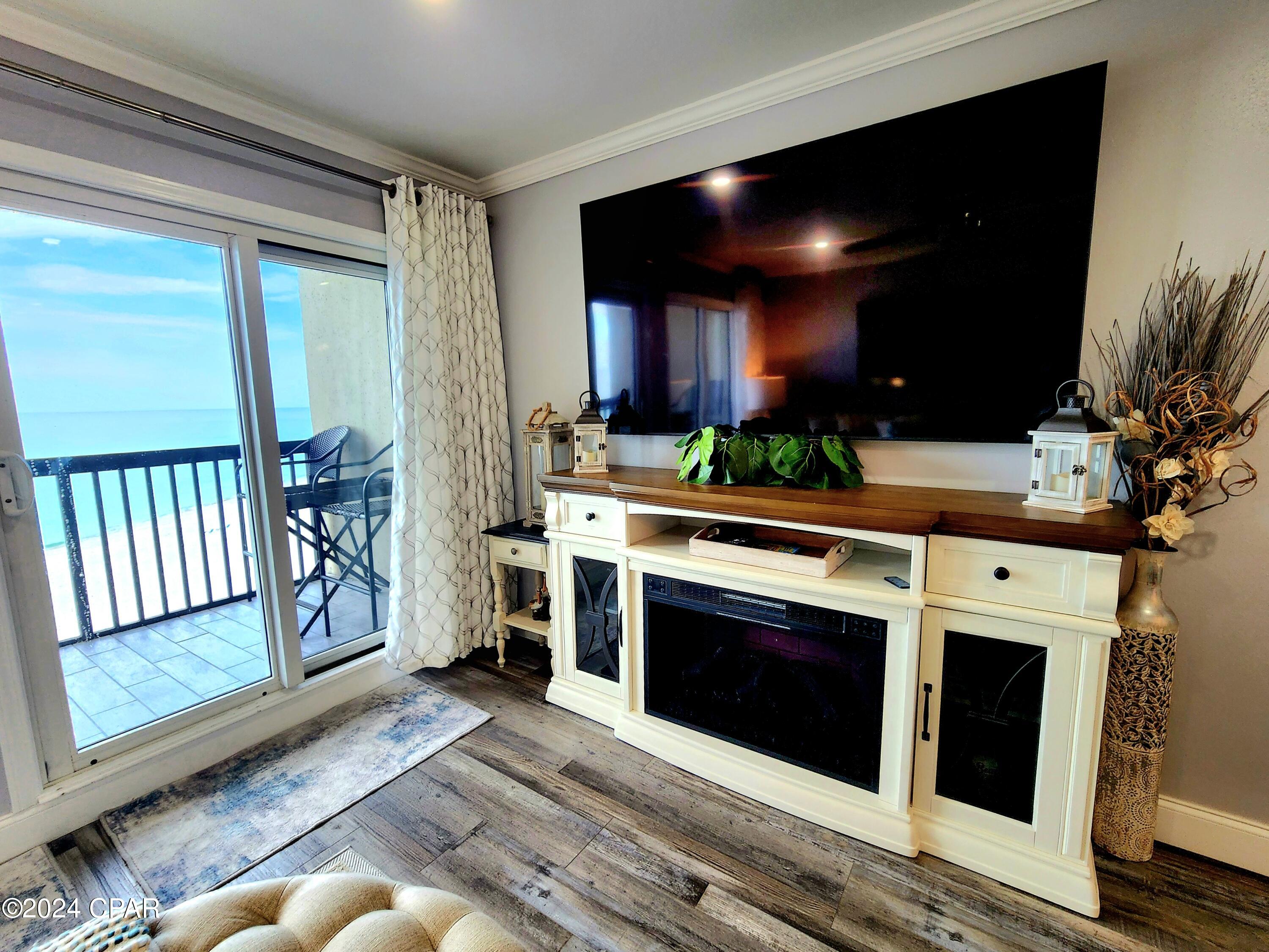 Pinnacle Port - Residential