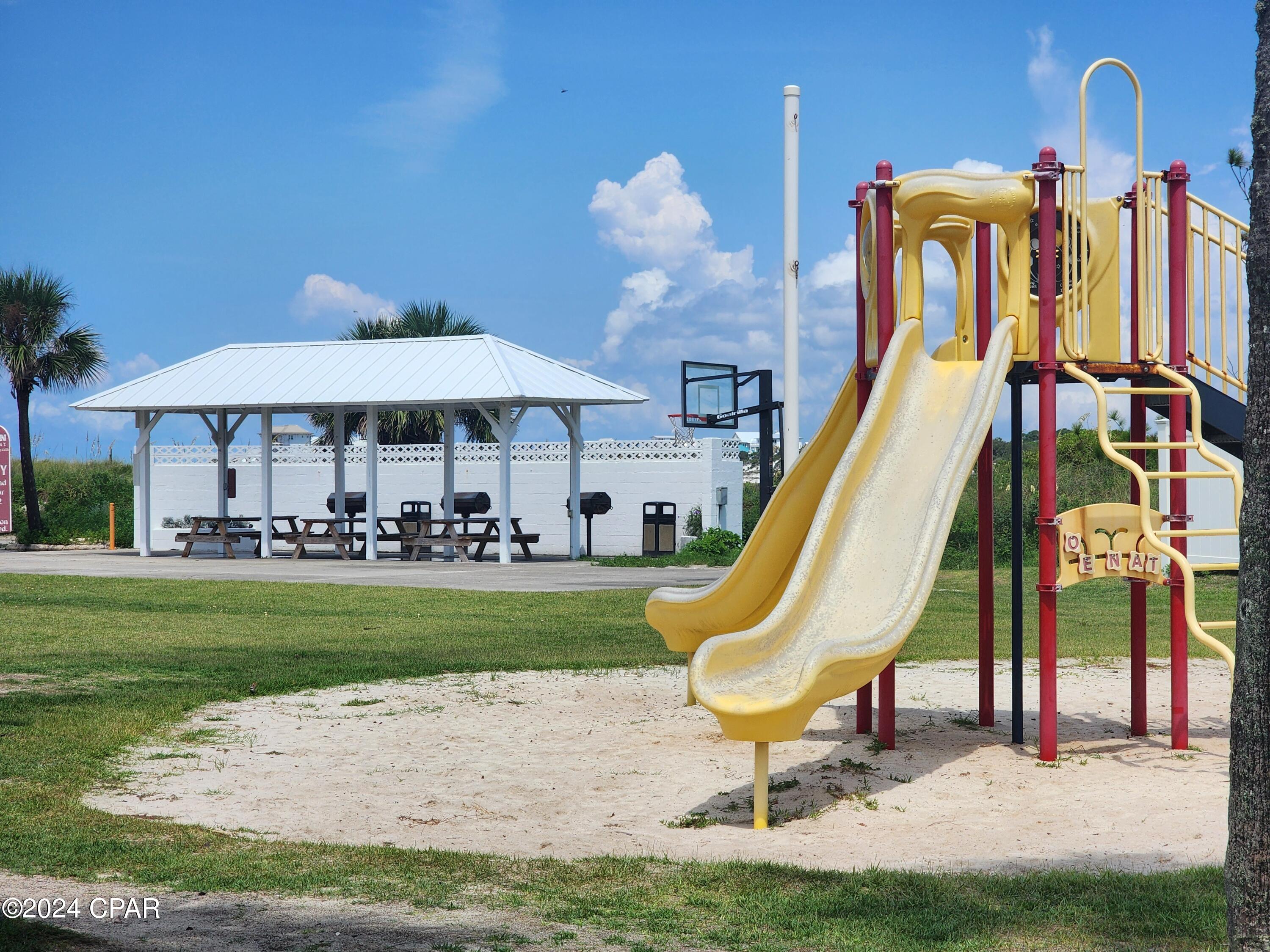 Pinnacle Port - Residential