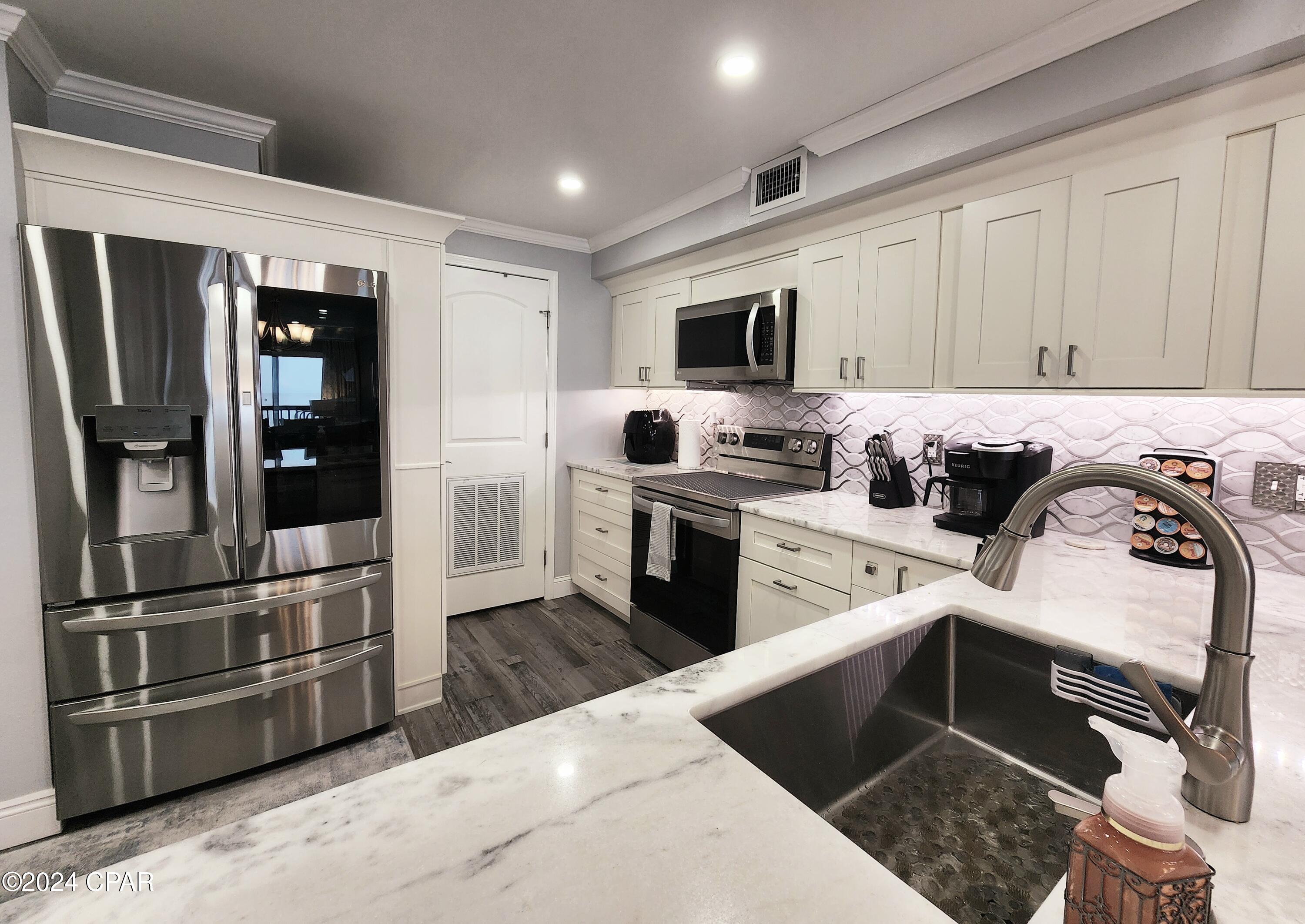 Pinnacle Port - Residential