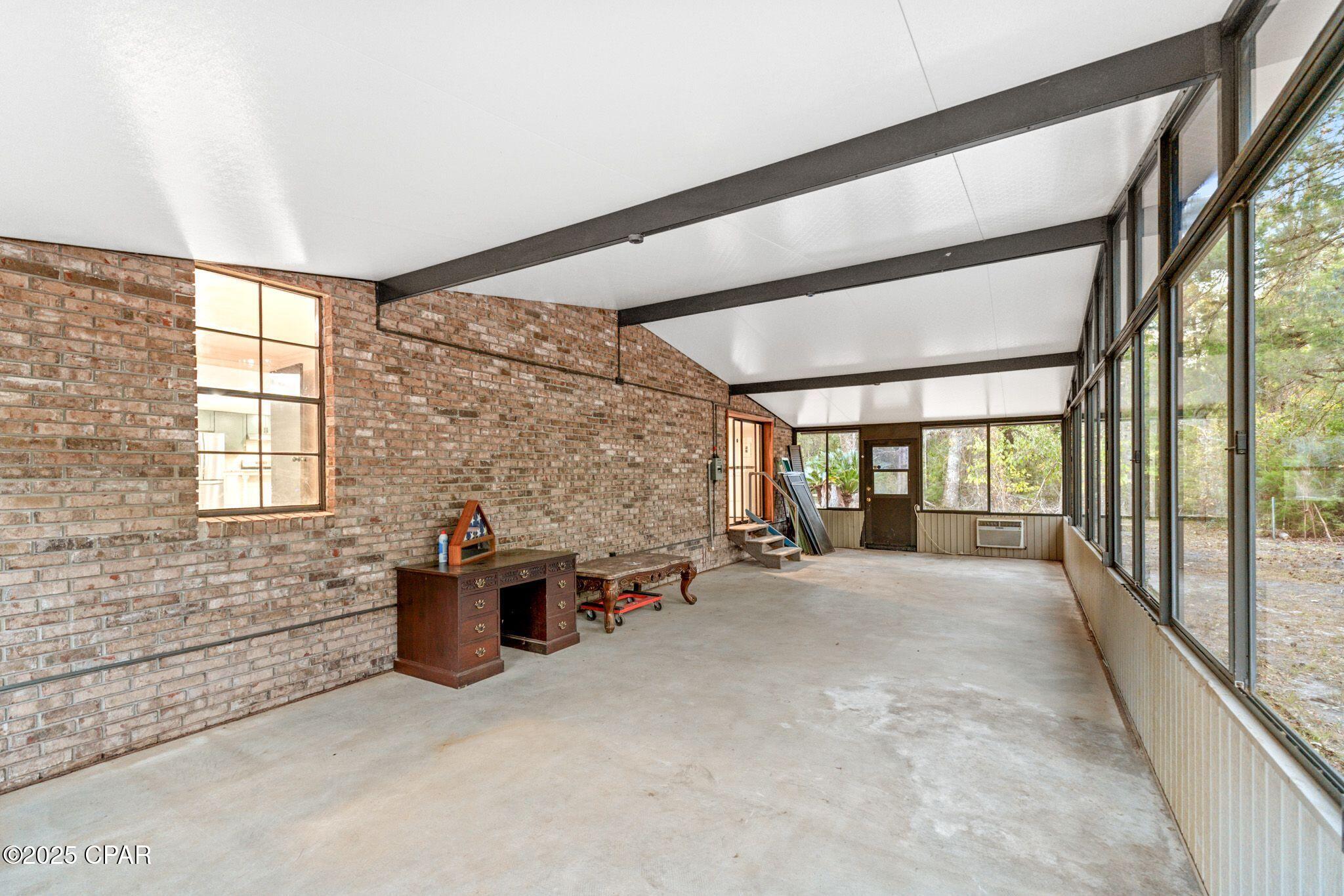 Howell Bluff - Residential