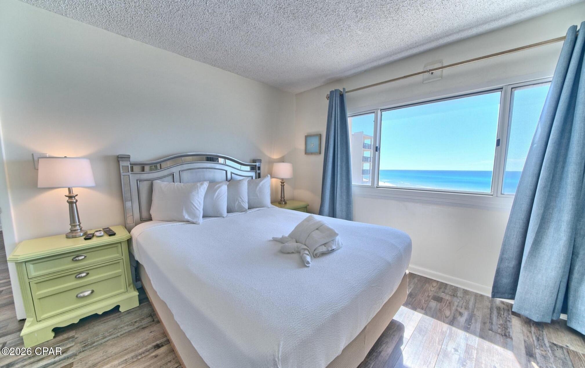 Pinnacle Port - Residential