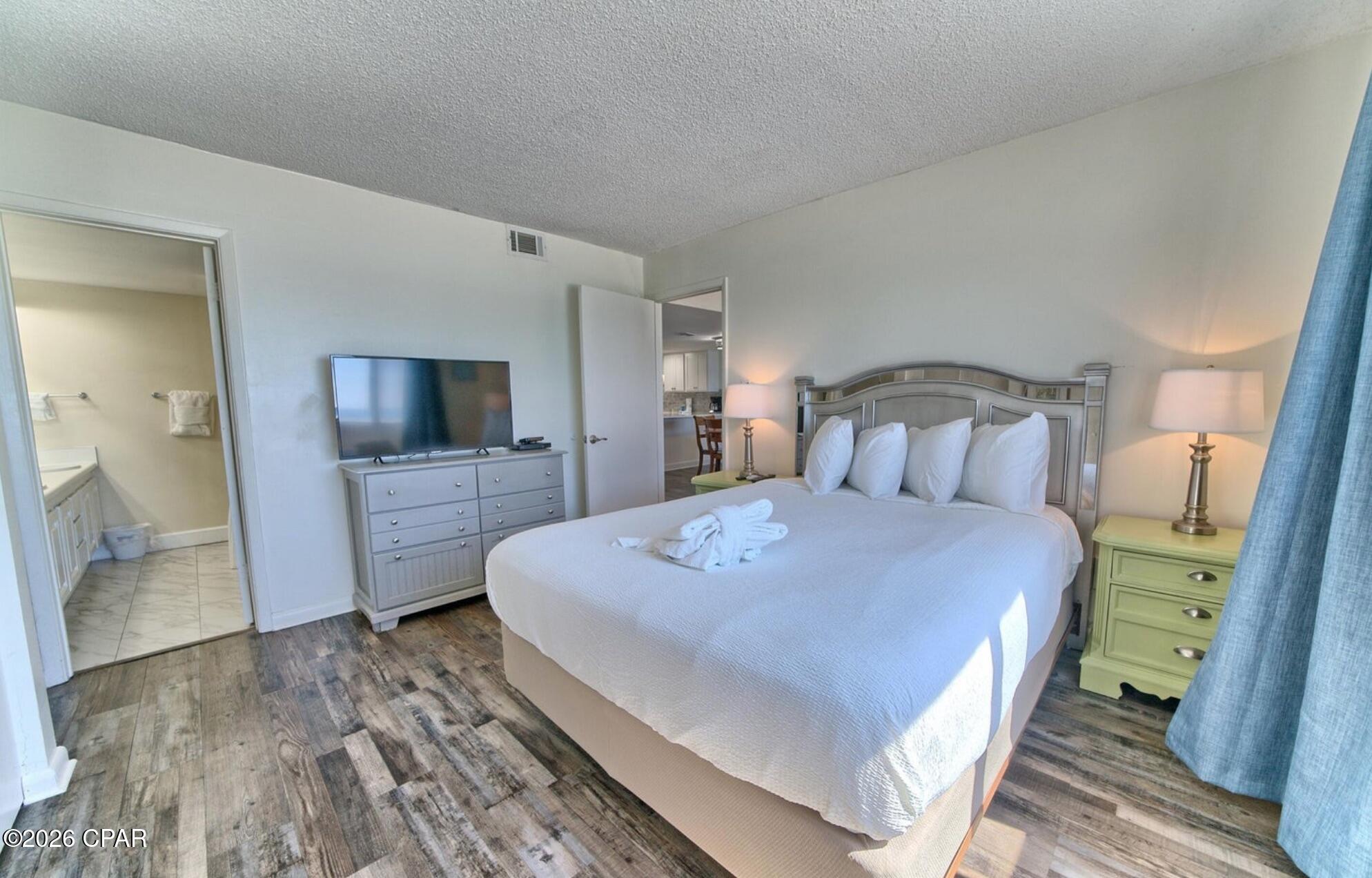 Pinnacle Port - Residential