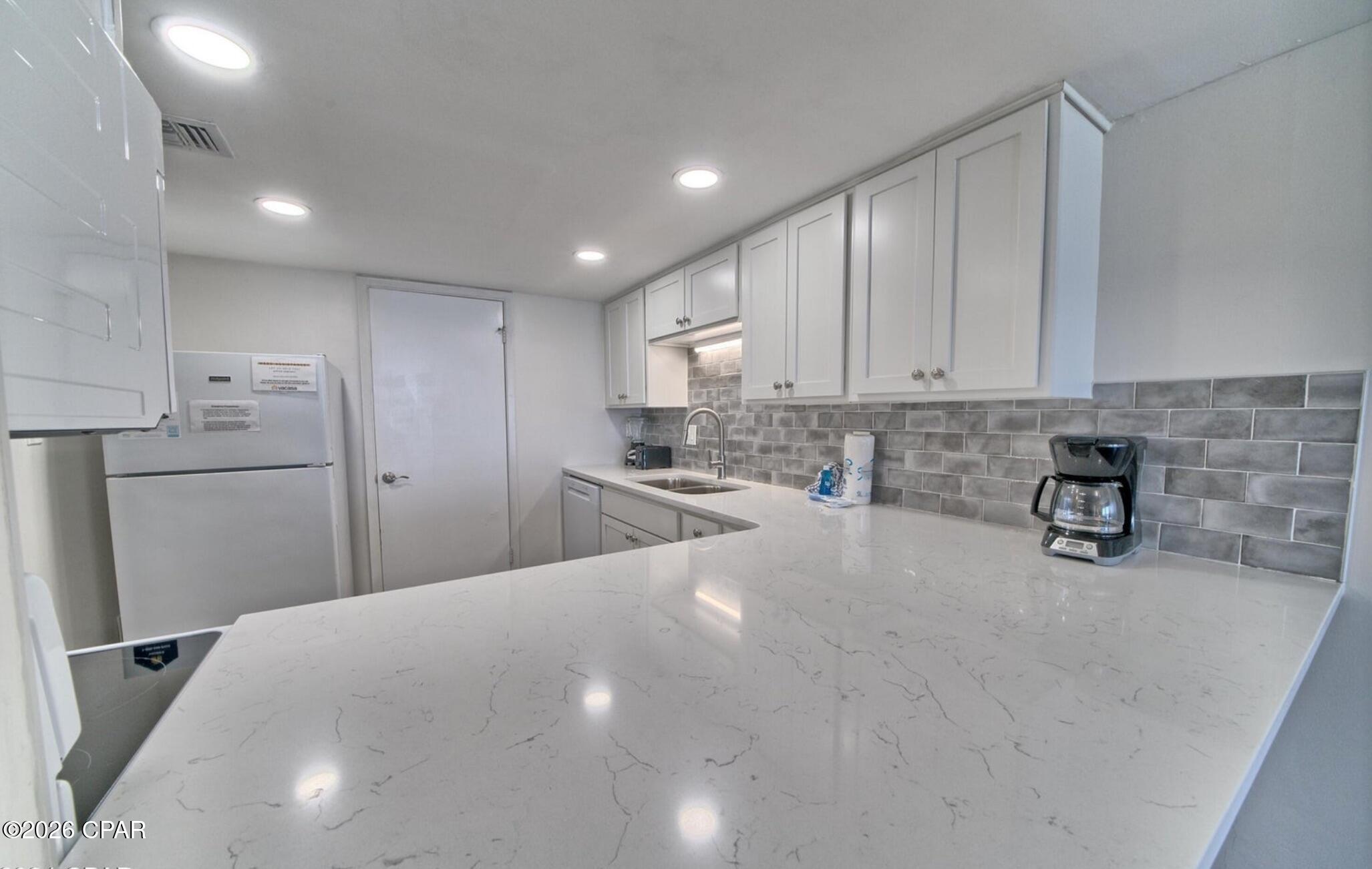 Pinnacle Port - Residential