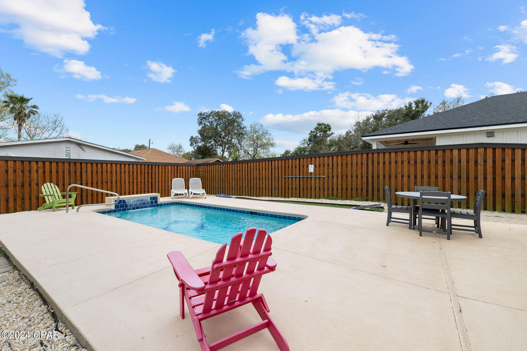 Laguna Beach Estates 8th Add - Residential