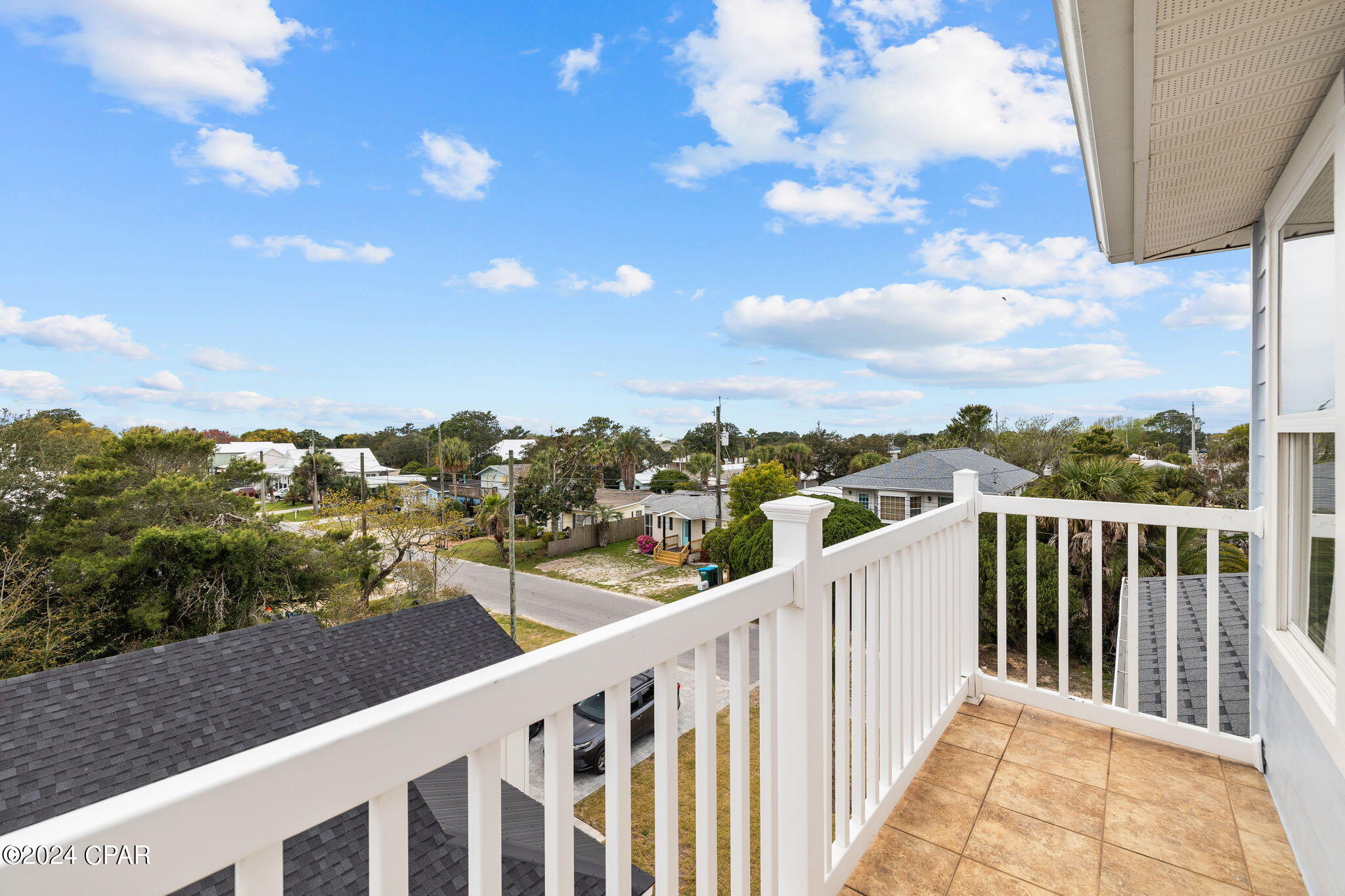 Laguna Beach Estates 8th Add - Residential