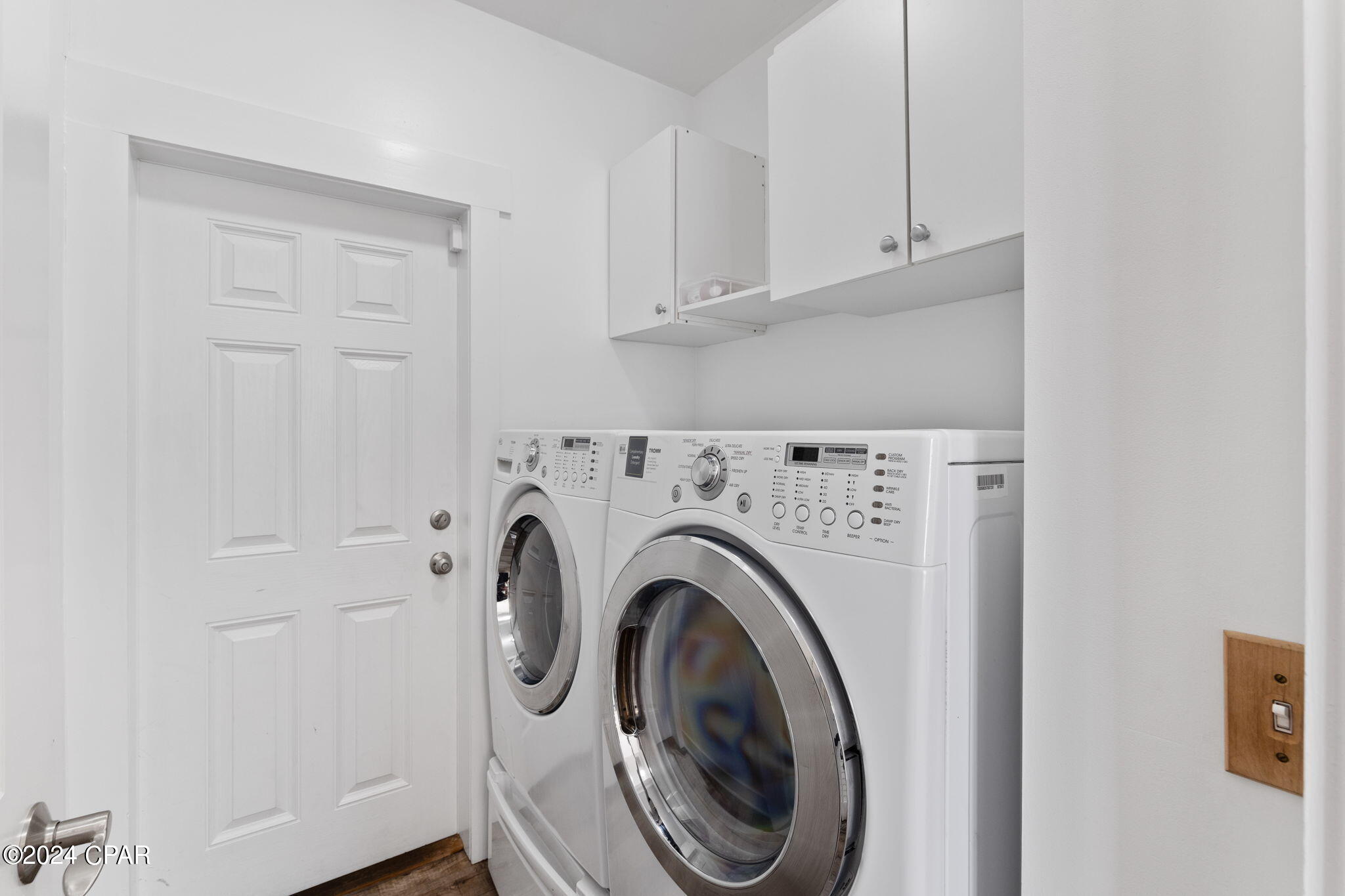 Laguna Beach Estates 8th Add - Residential