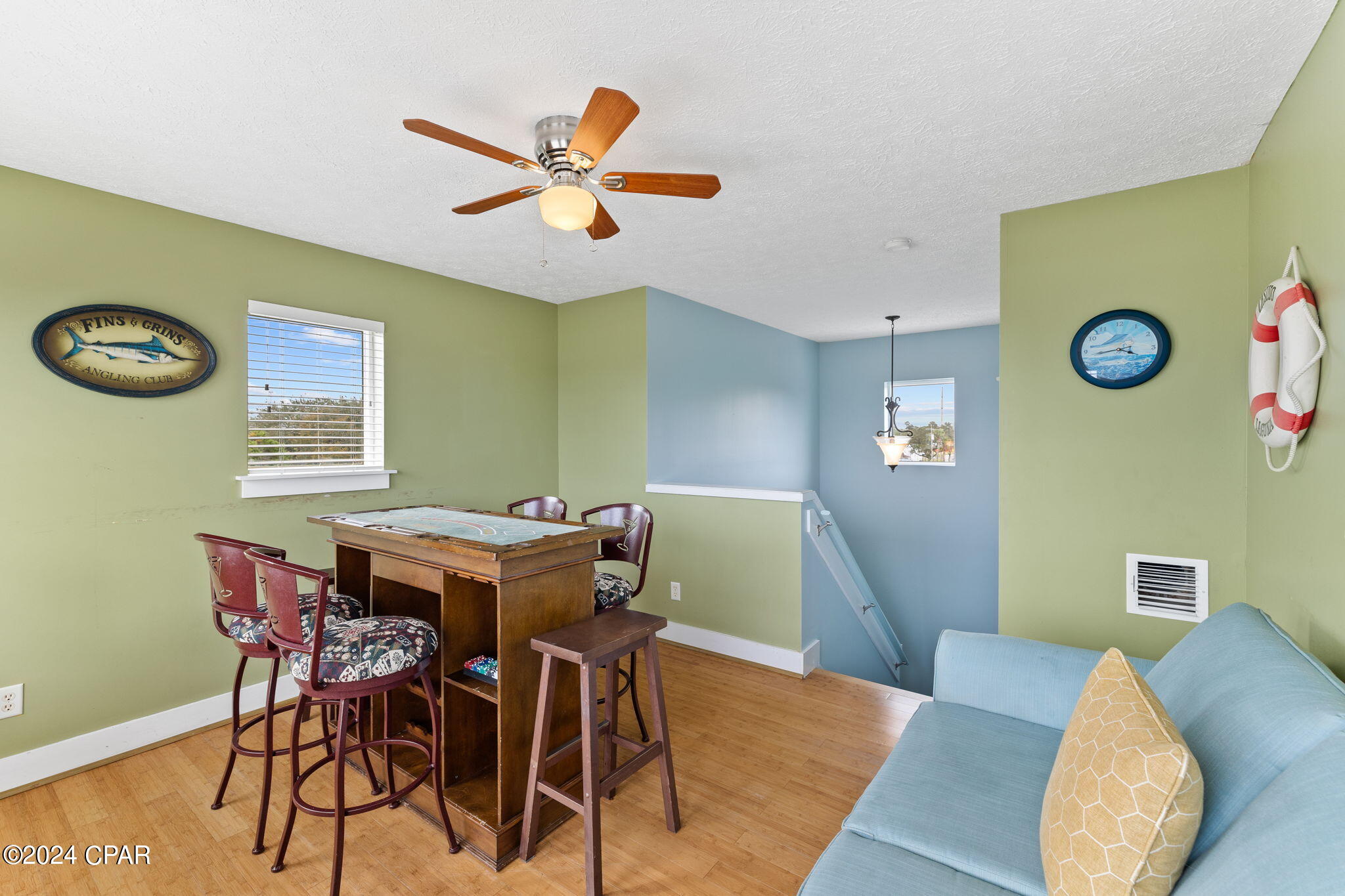 Laguna Beach Estates 8th Add - Residential