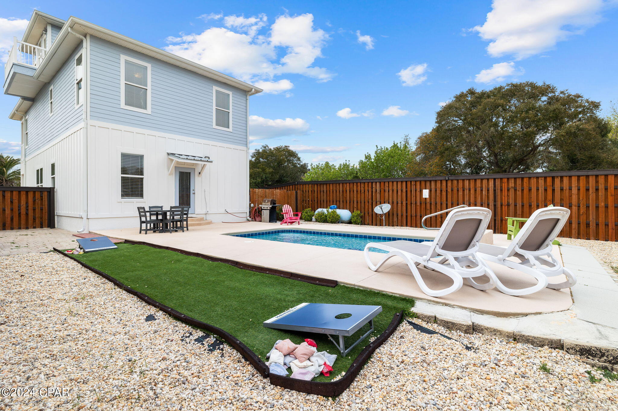 Laguna Beach Estates 8th Add - Residential