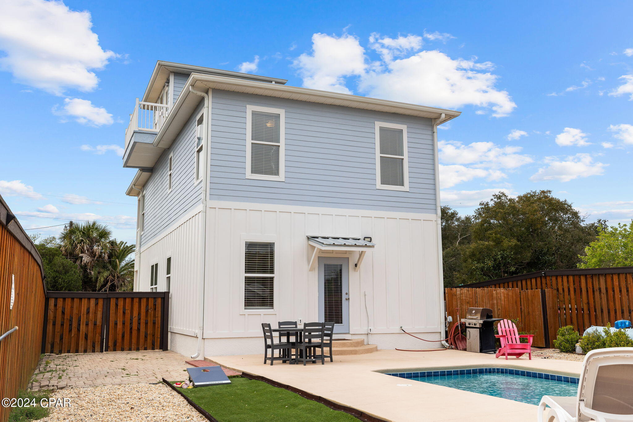 Laguna Beach Estates 8th Add - Residential