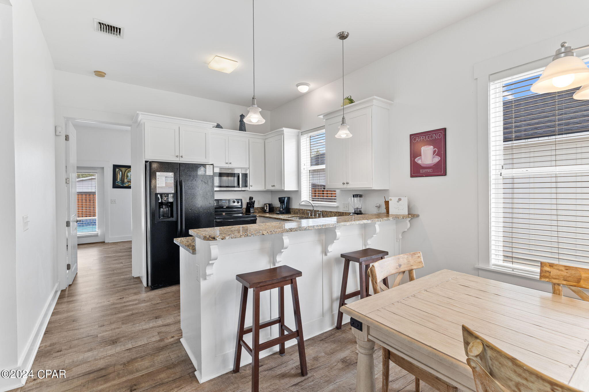 Laguna Beach Estates 8th Add - Residential