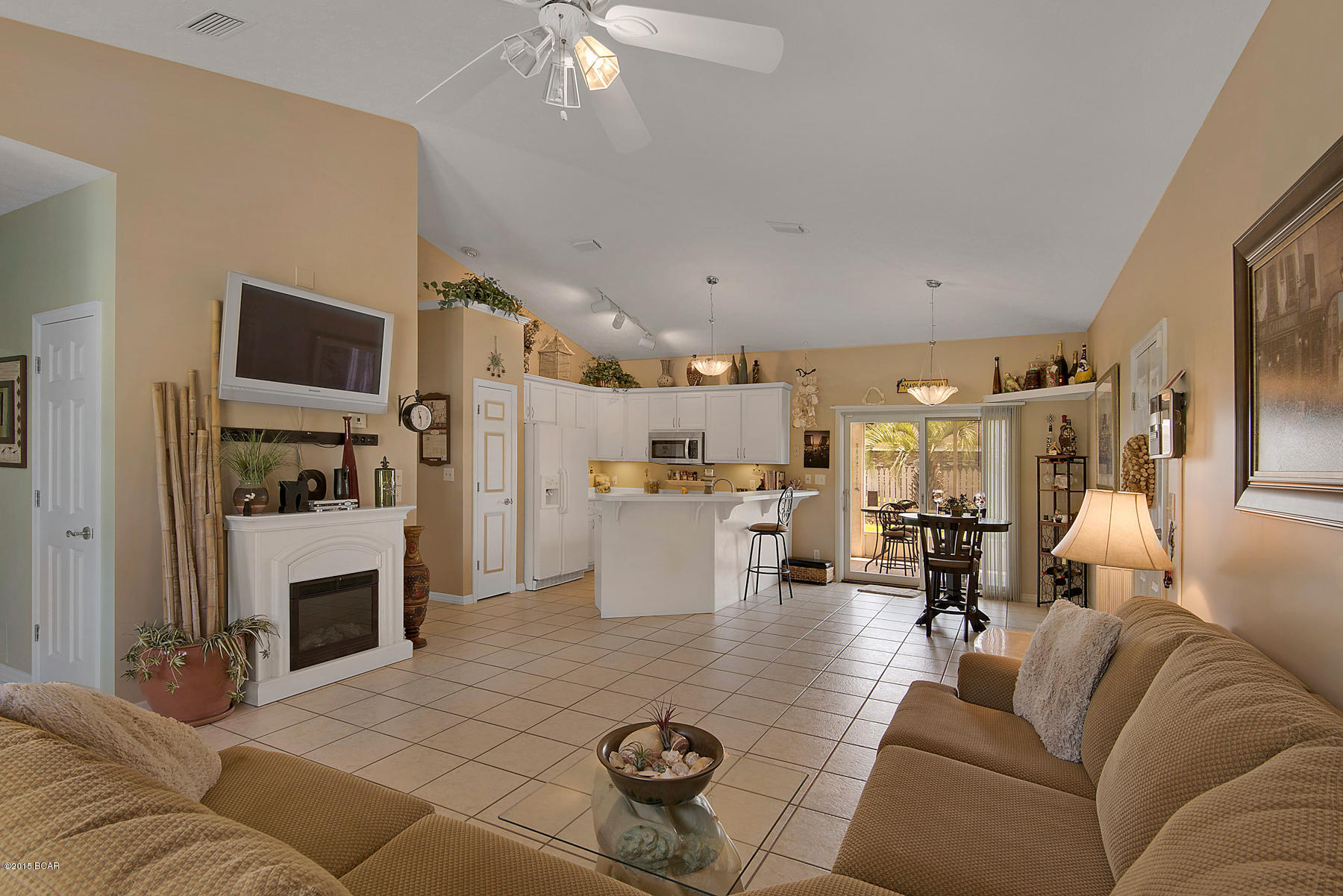 Hutchison's 2nd To Bahama Bch - Residential