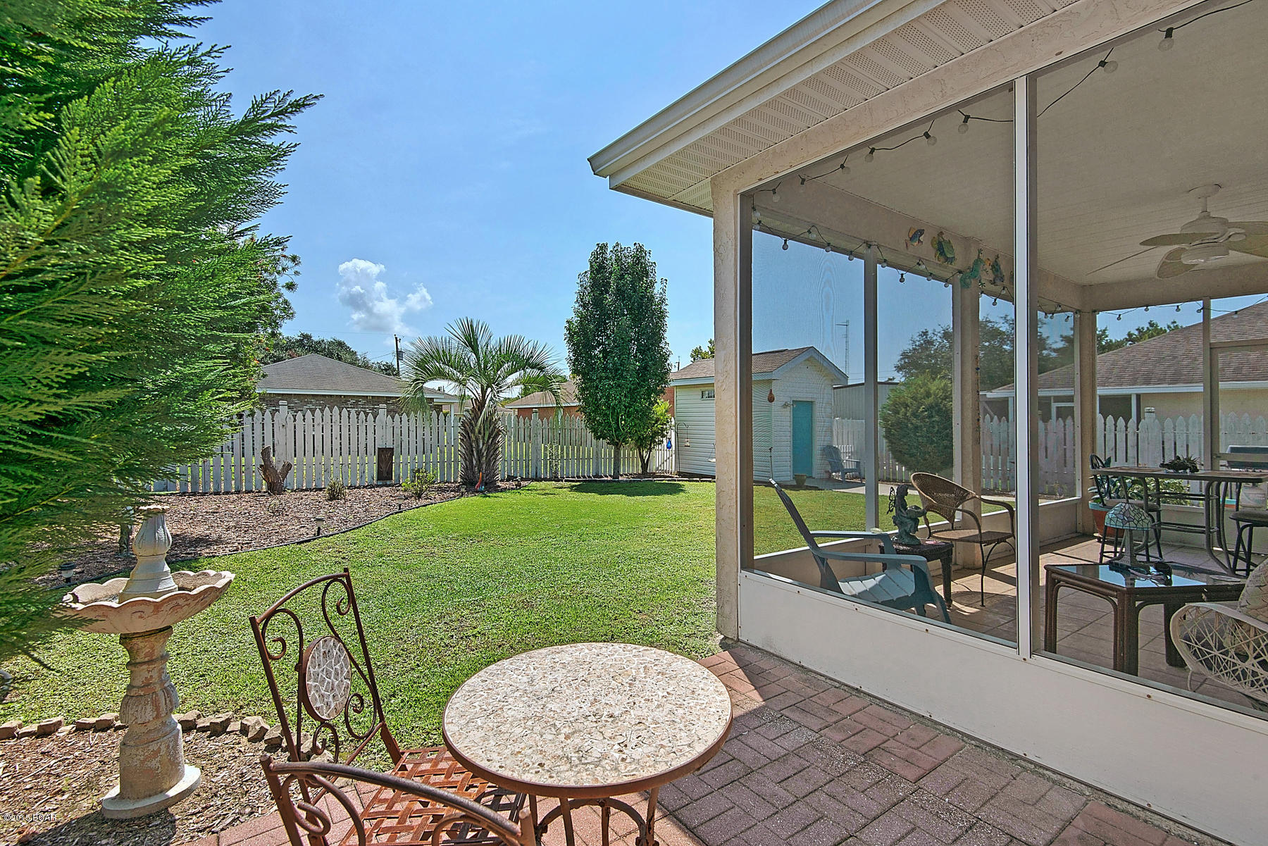 Hutchison's 2nd To Bahama Bch - Residential