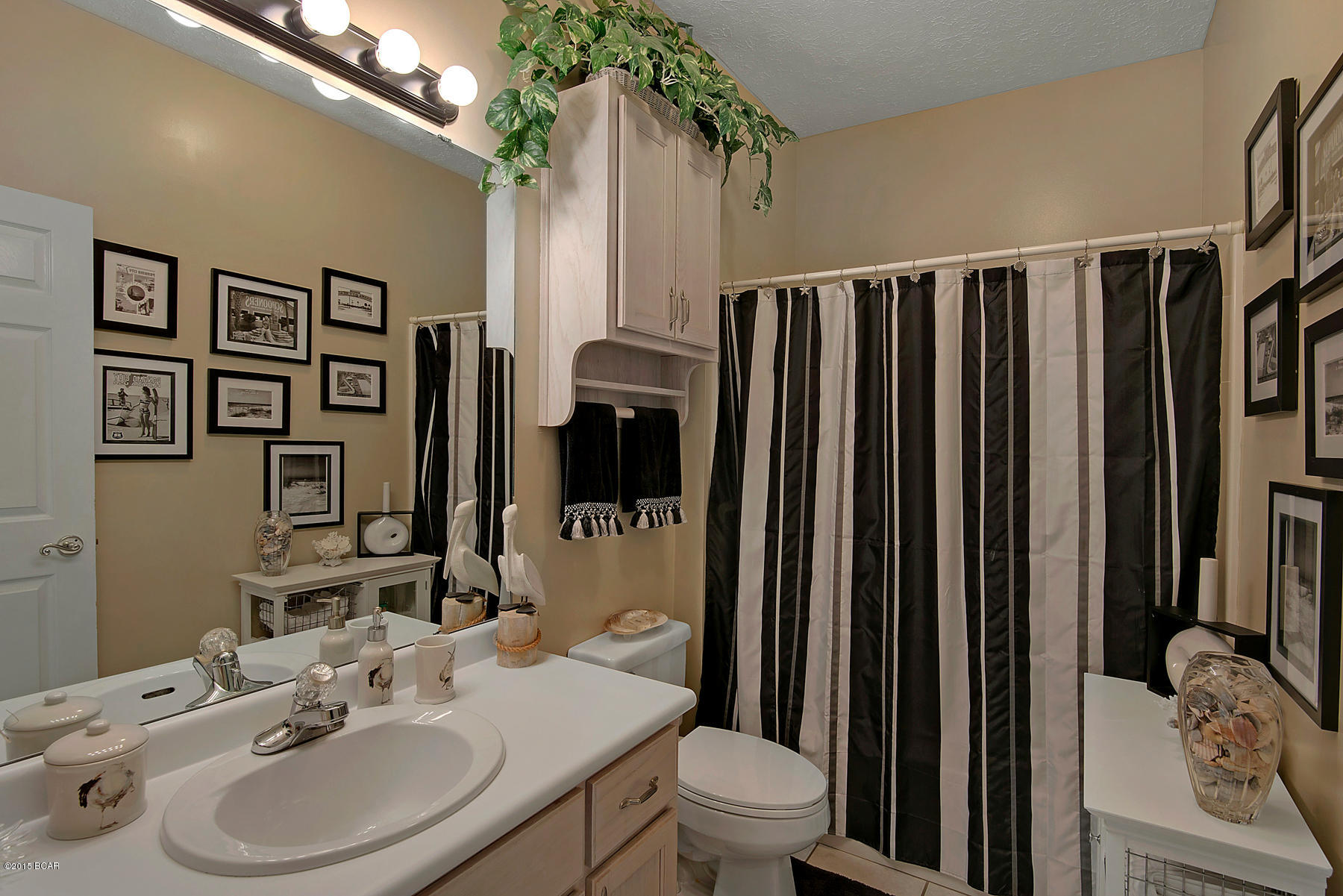 Hutchison's 2nd To Bahama Bch - Residential