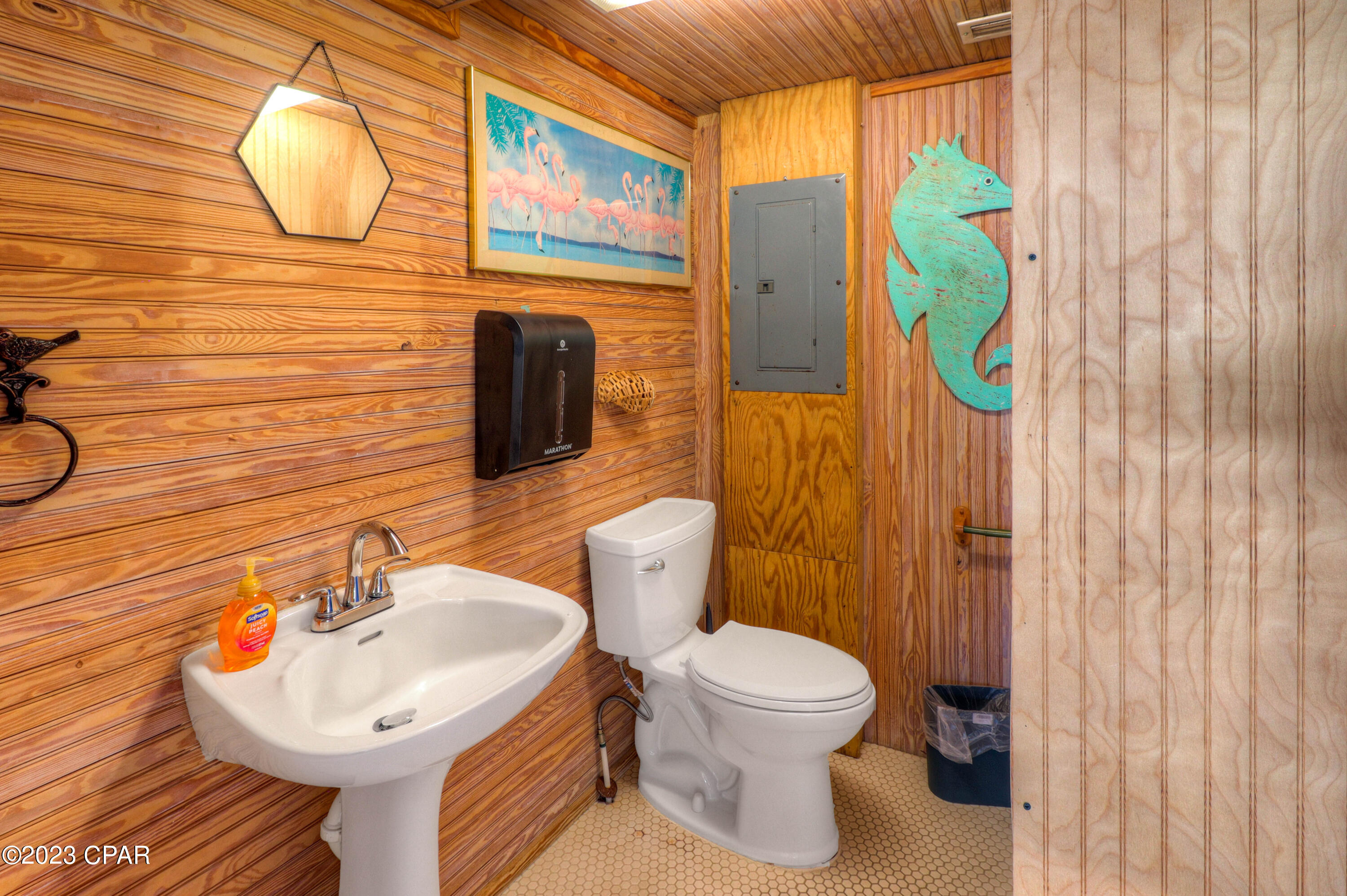 Camp Palms - Residential