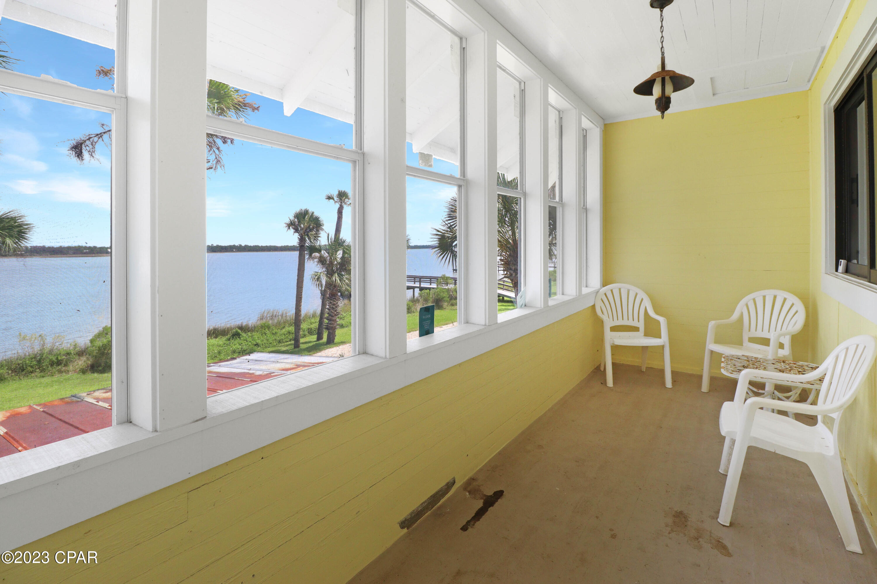 Camp Palms - Residential