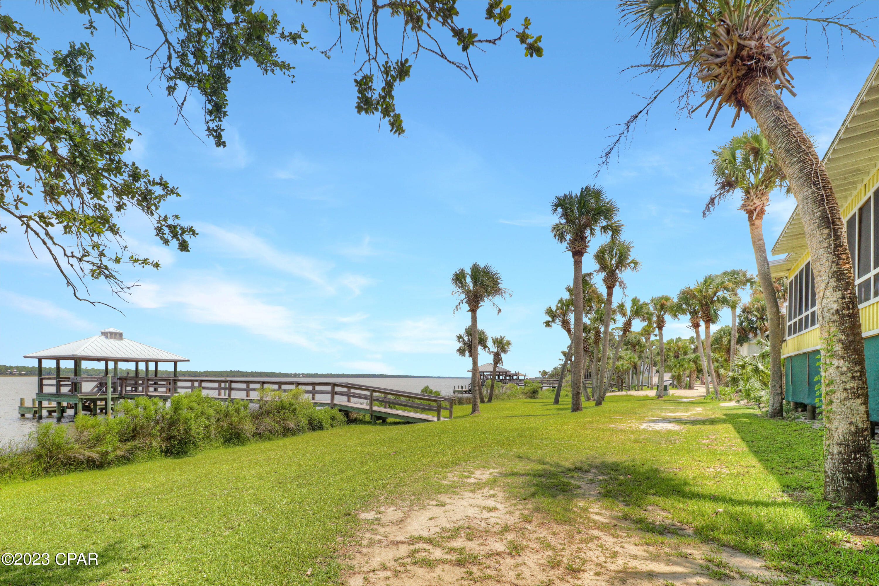 Camp Palms - Residential