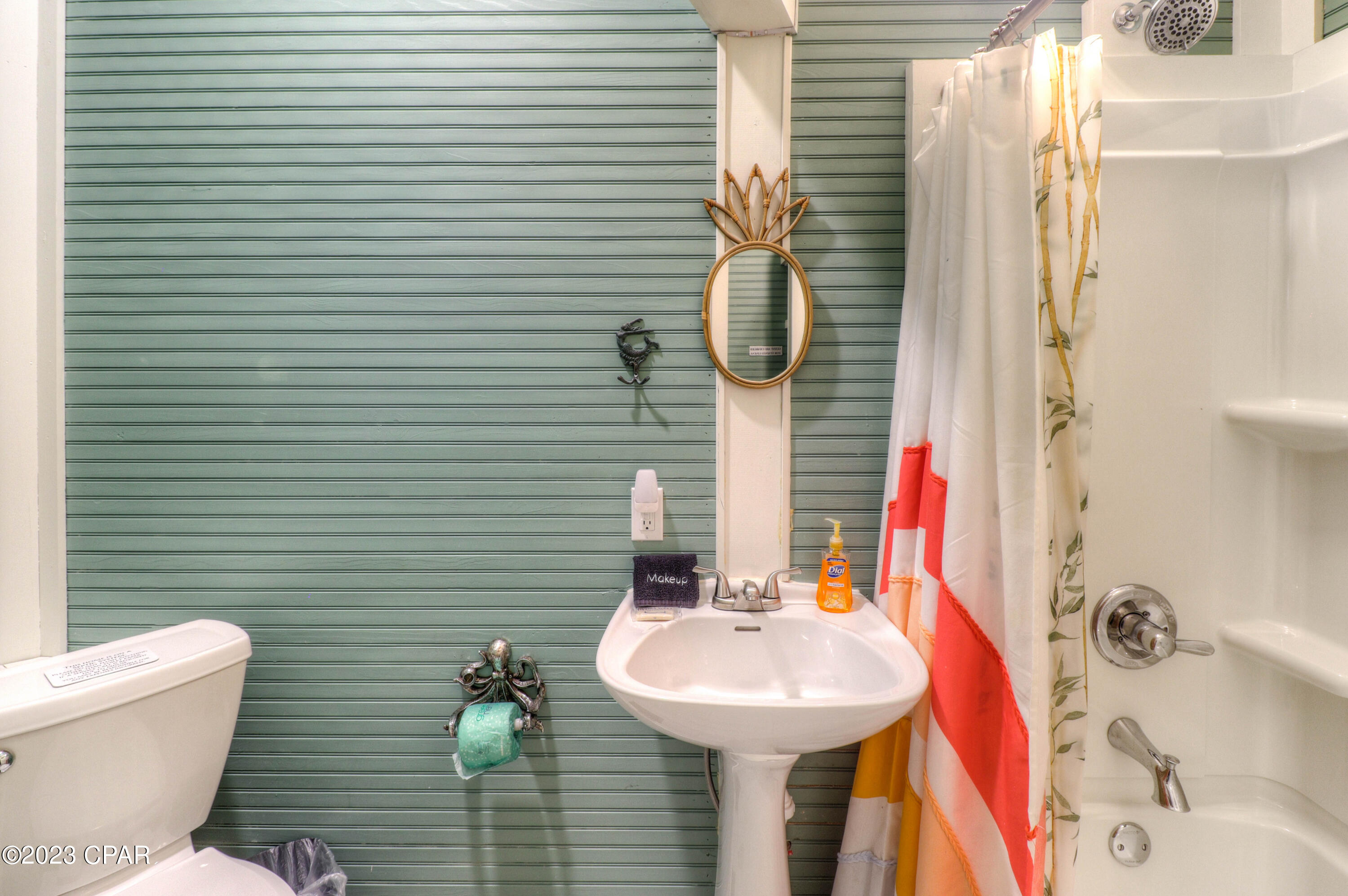 Camp Palms - Residential