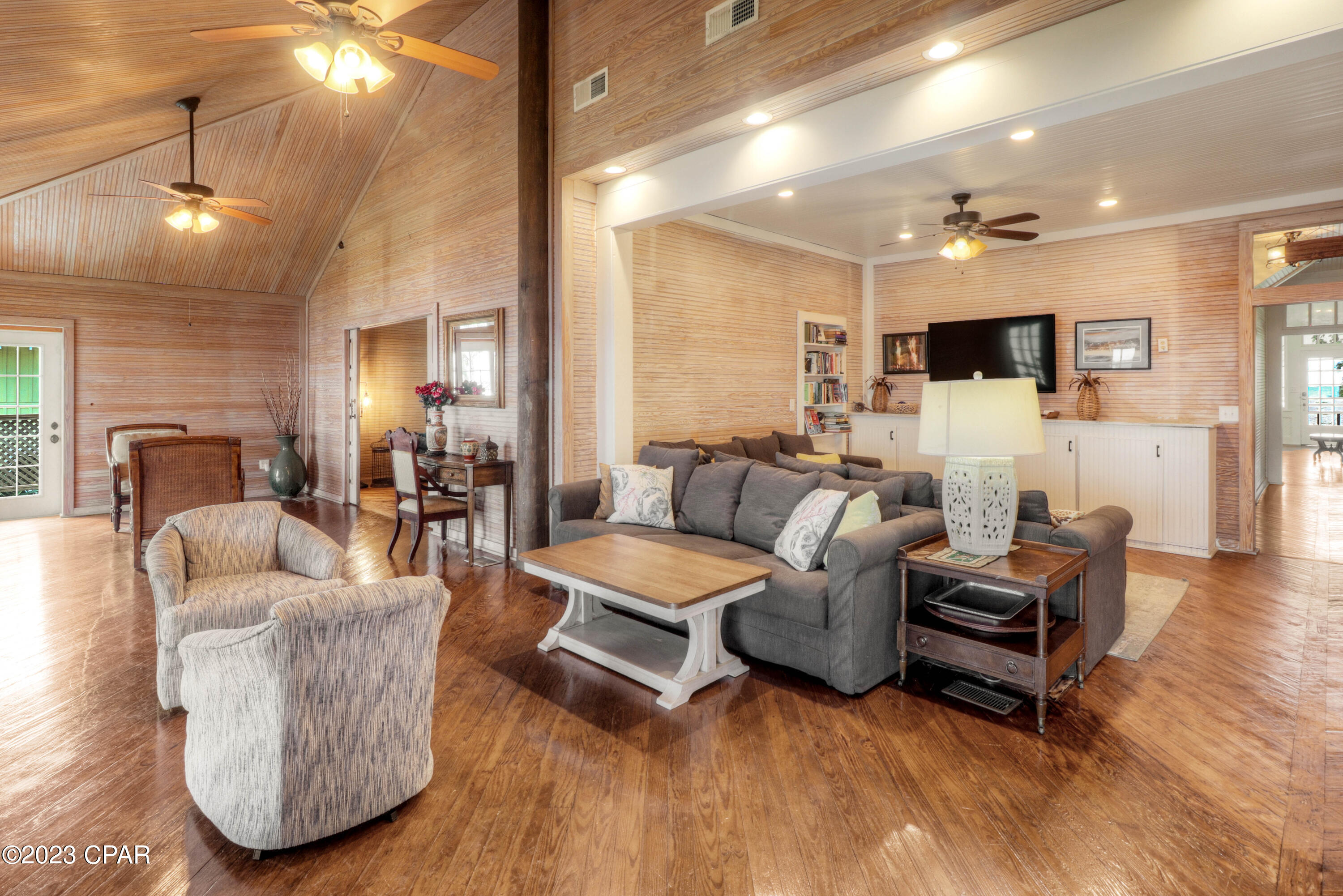 Camp Palms - Residential