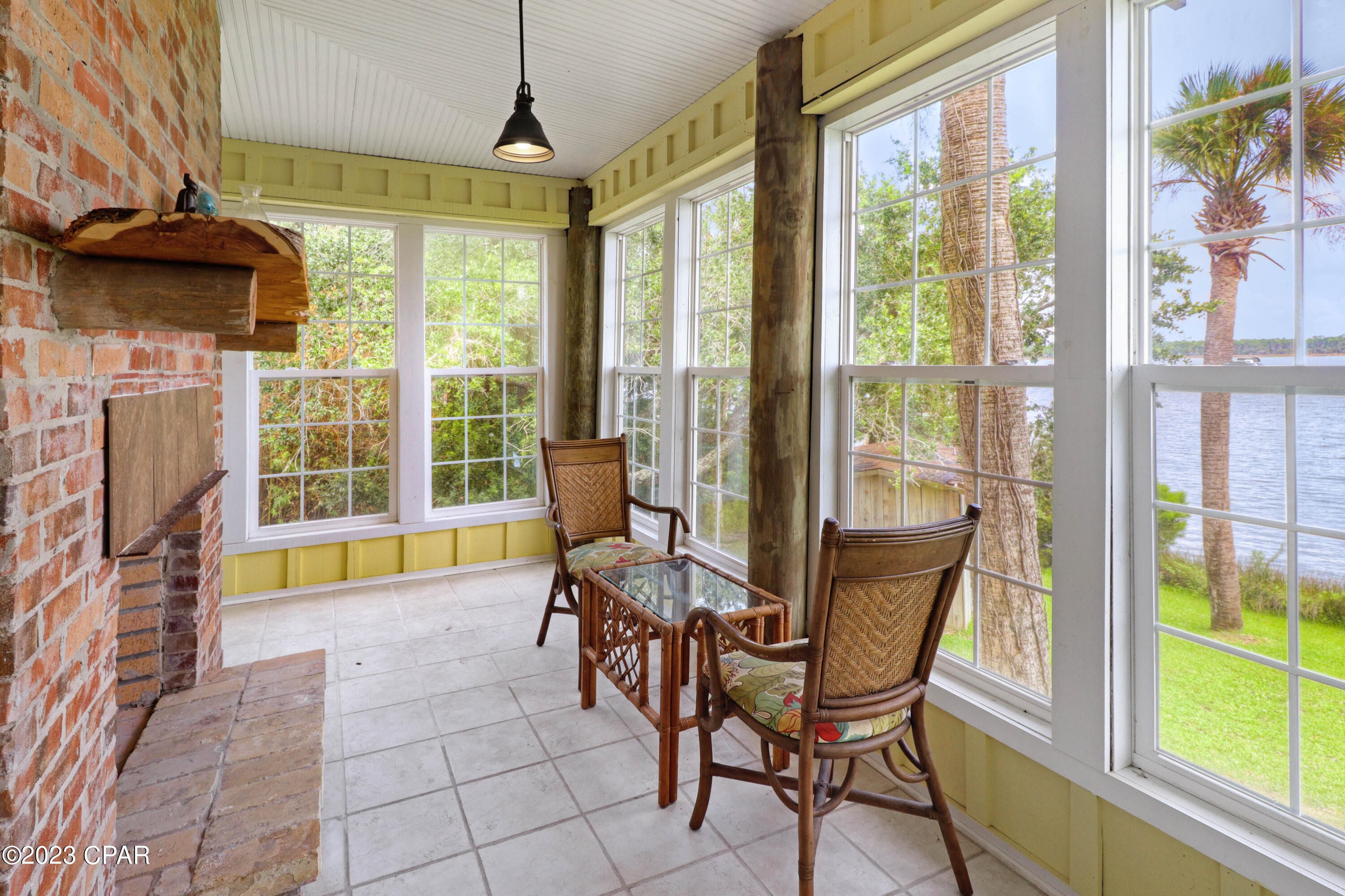 Camp Palms - Residential