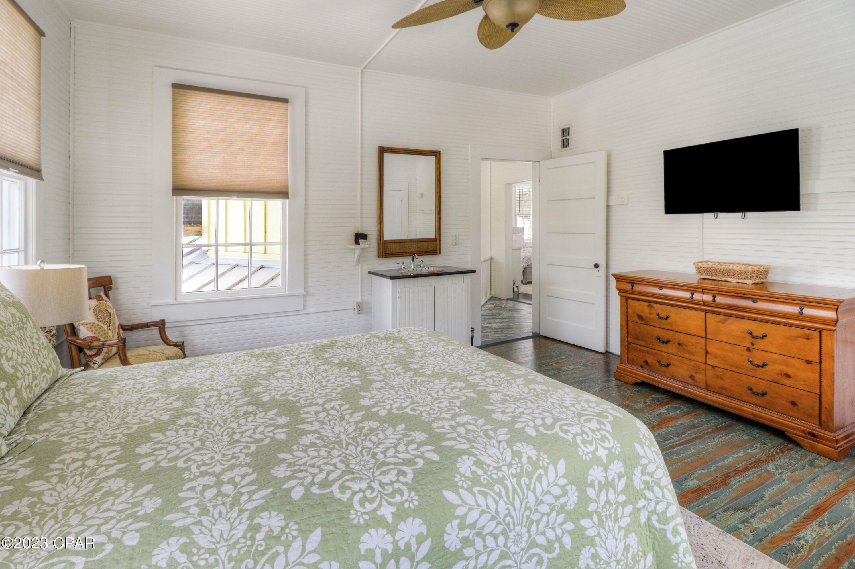 Camp Palms - Residential