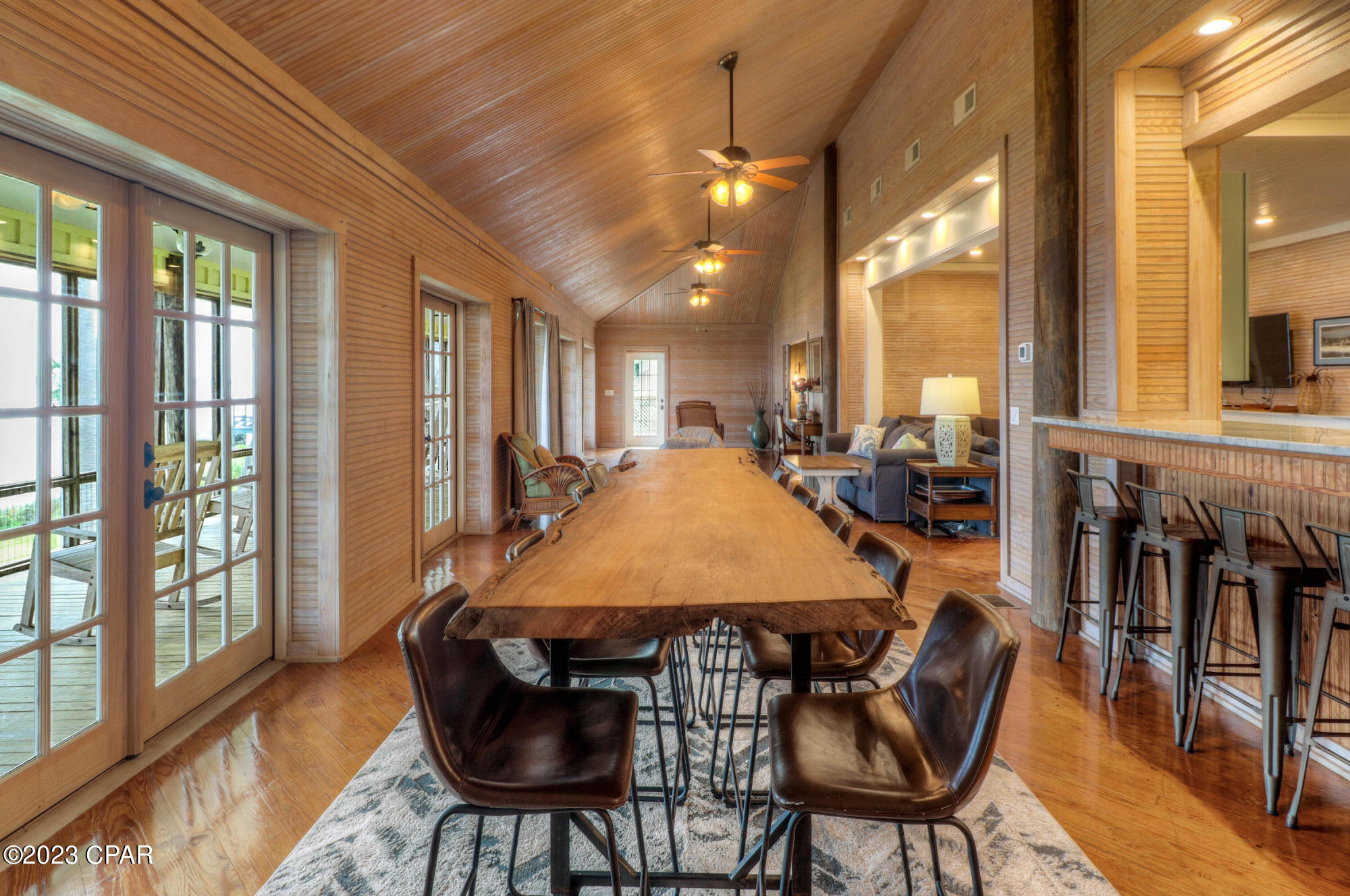 Camp Palms - Residential