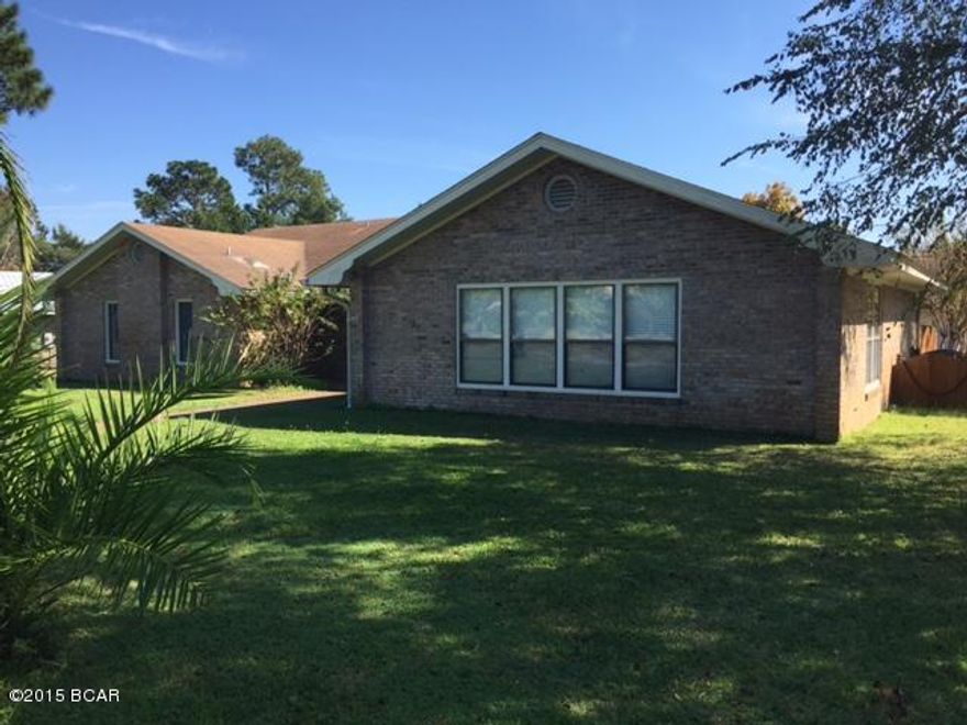 A lot of house! Huge living/dining room with fireplace. Master suite has dressing area and large walk in closet. Pool, privacy fenced backyard, detached double garage, boat/RV parking area.... and so much more. Owners are motivated so put this one on your MUST SEE list!!