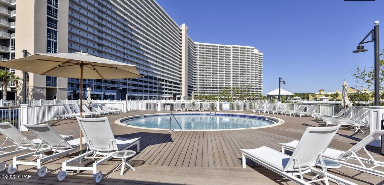 Laketown Wharf - Residential