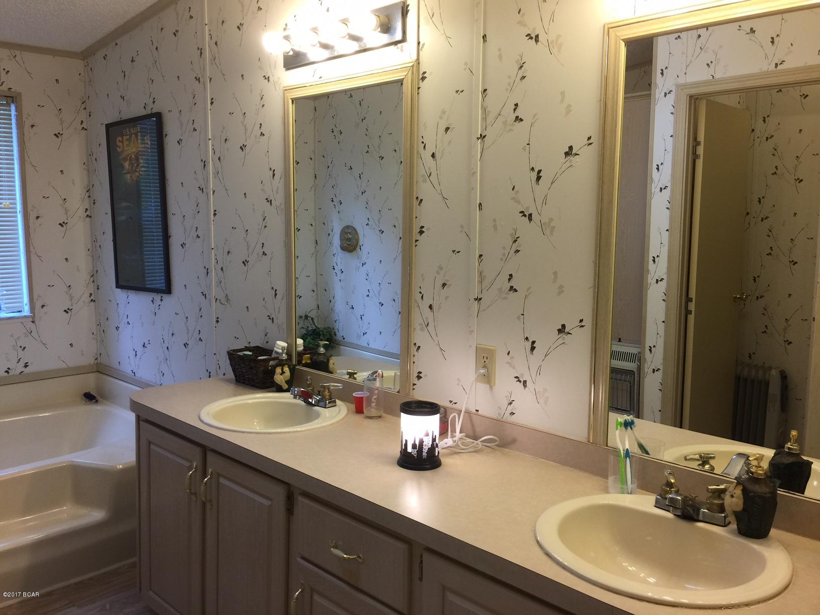 Leisure Lakes - Residential