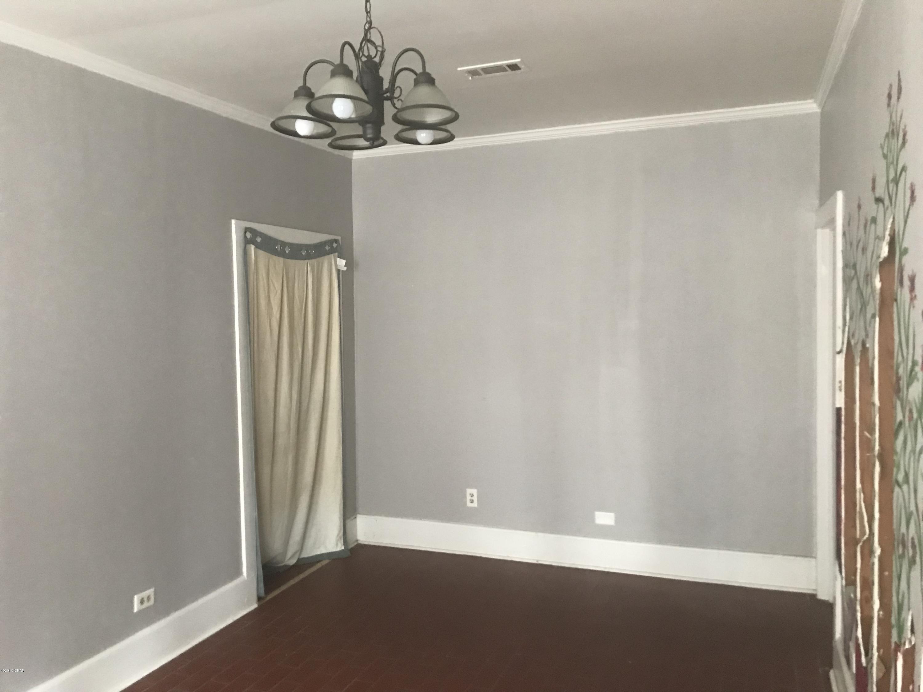 Arnold's Place - Residential