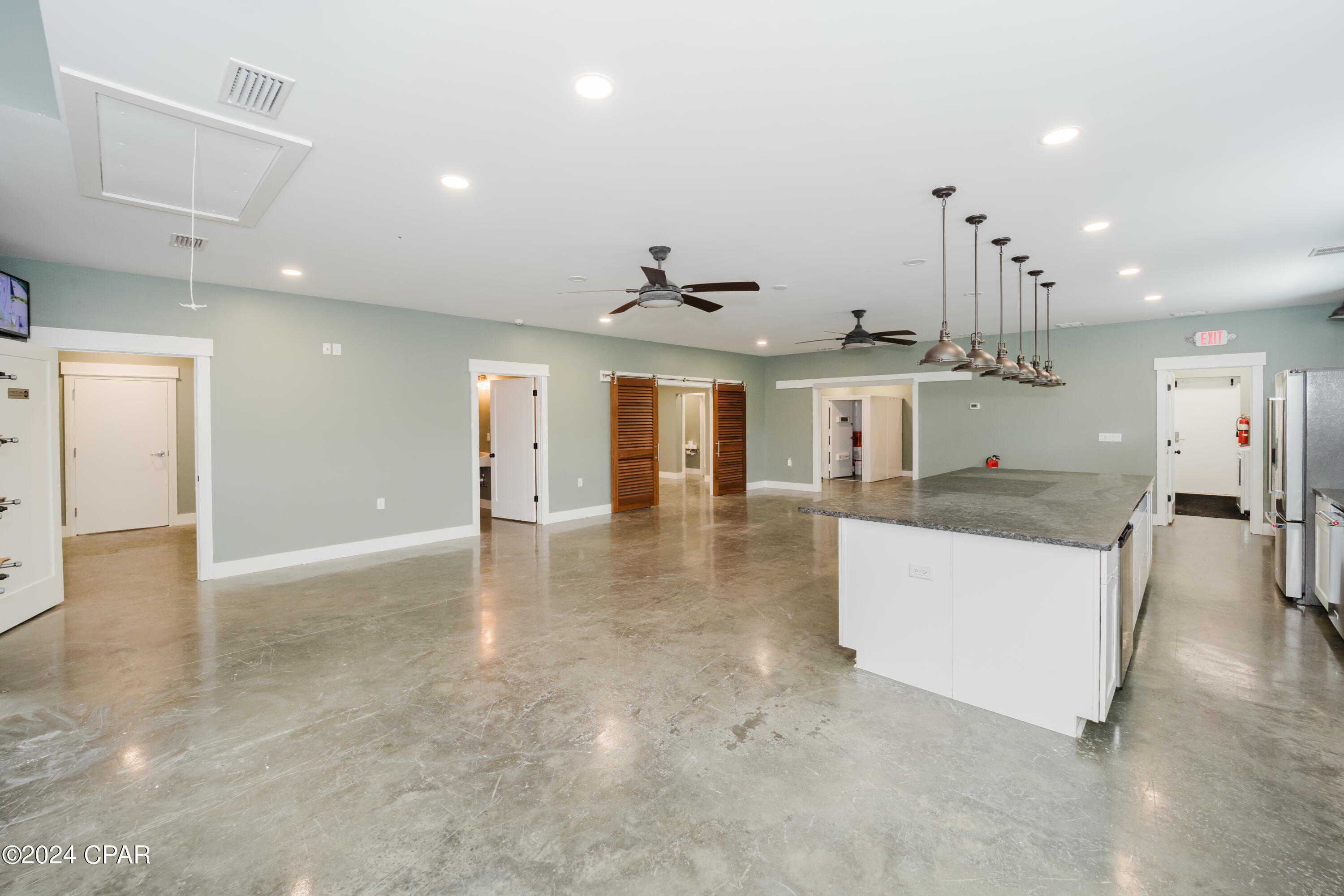 Beach Commerce Park - Commercial Sale