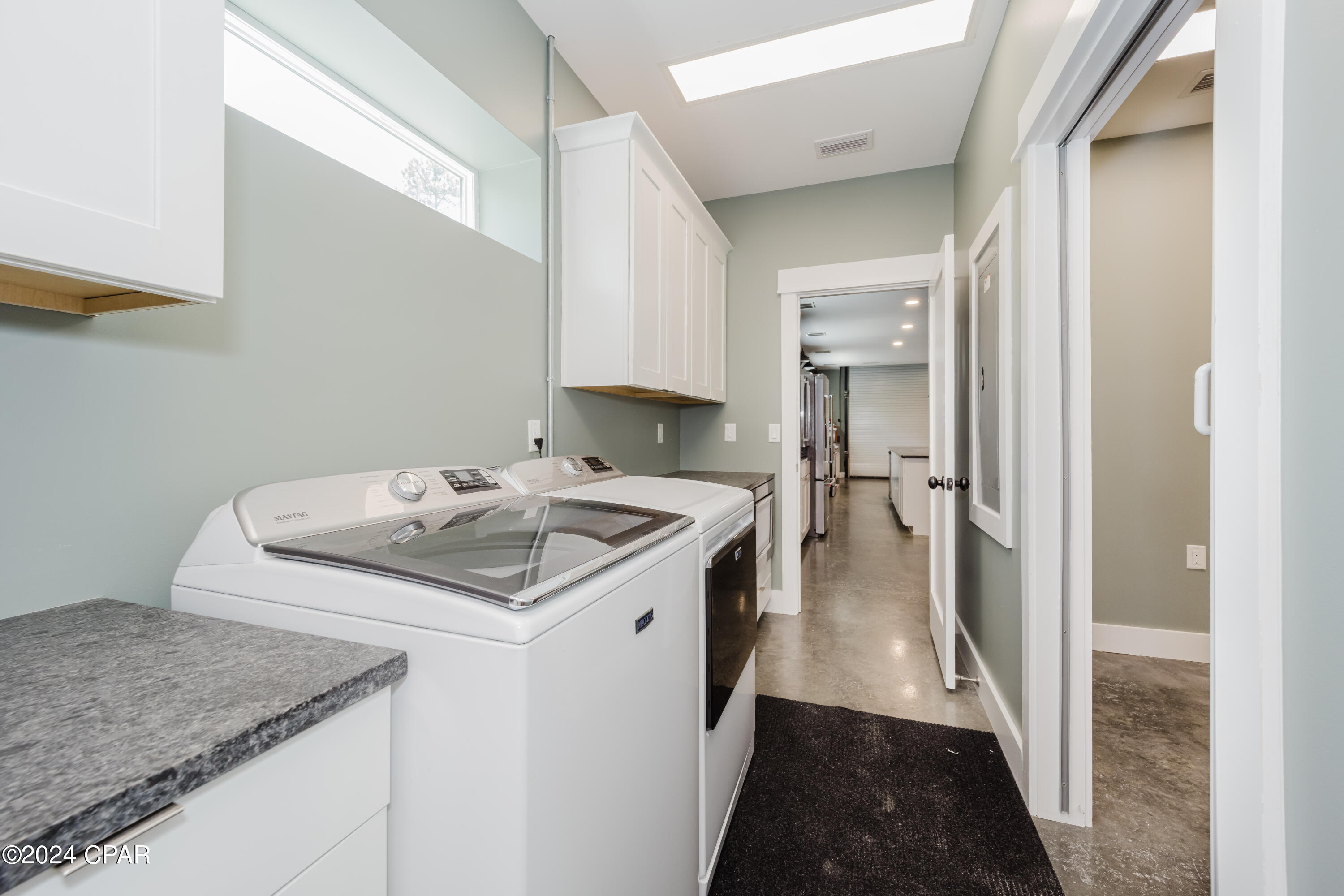 Beach Commerce Park - Commercial Sale