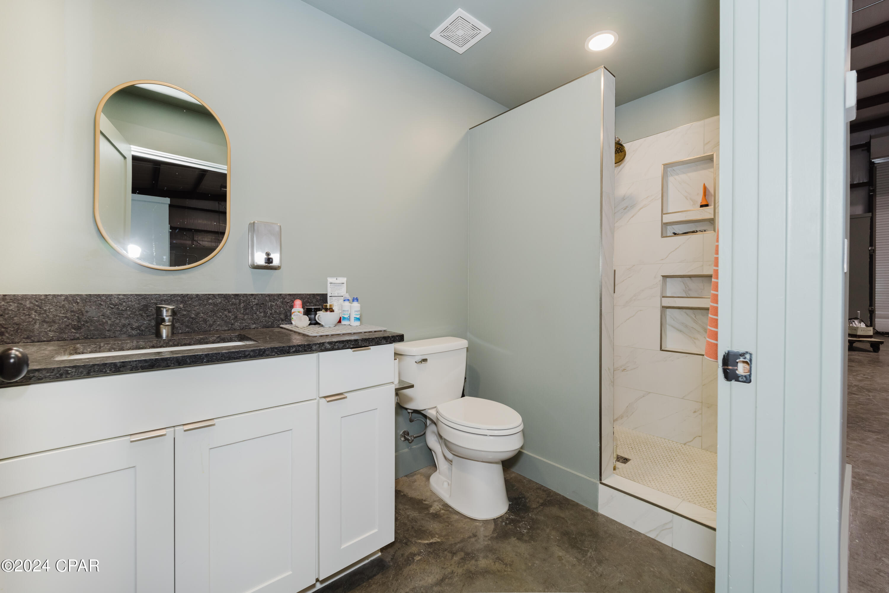 Beach Commerce Park - Commercial Sale